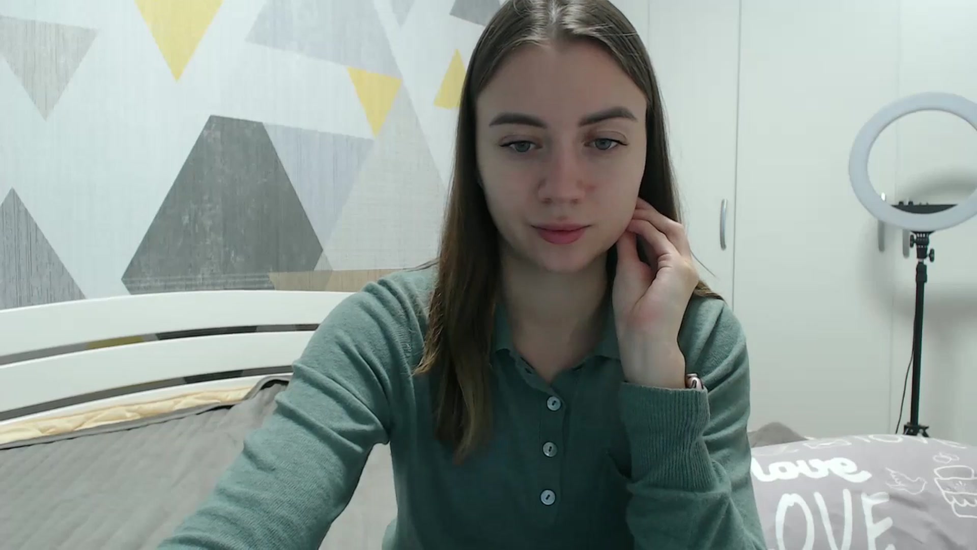 Gallery image thumbnail from Sulfate0's myfreecams stream on, 11/24/2025, 08:50 image 8 of 20