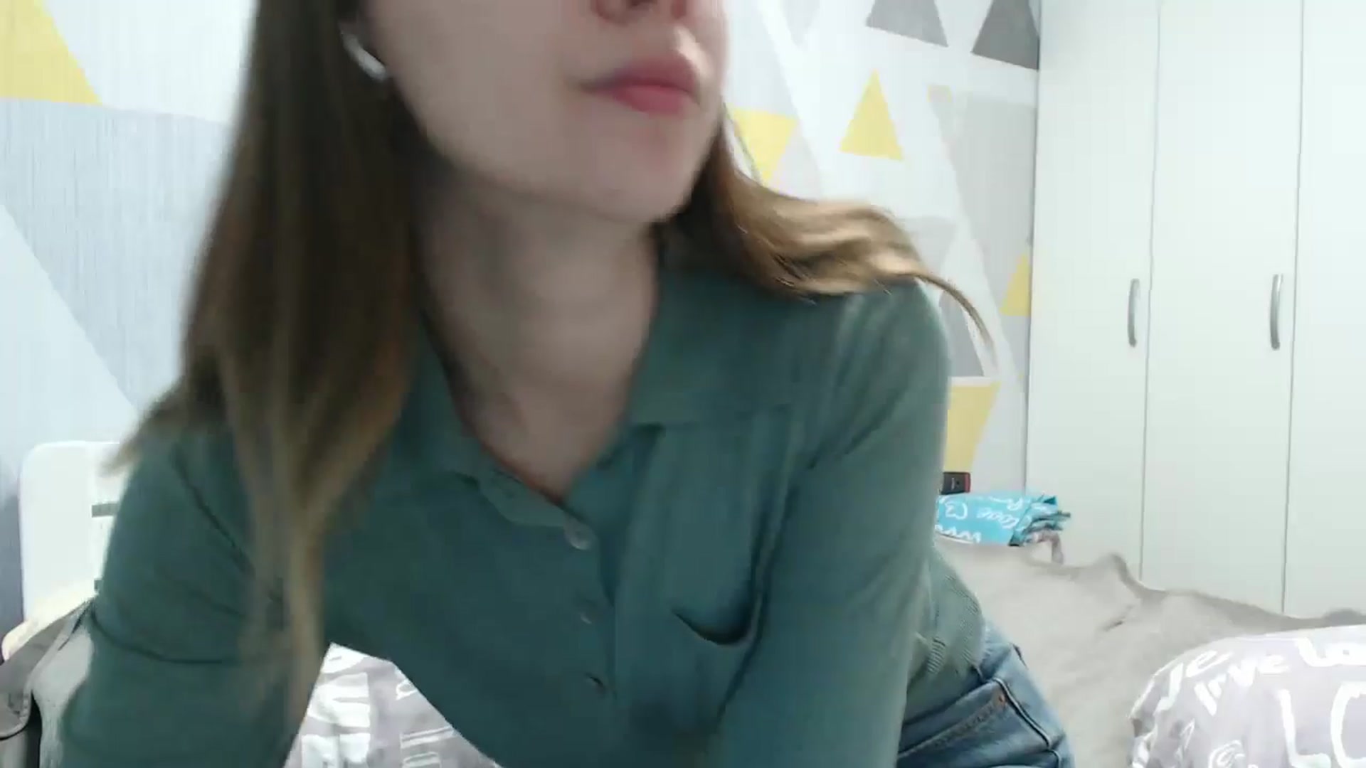 Gallery image thumbnail from Sulfate0's myfreecams stream on, 11/24/2025, 08:50 image 7 of 20