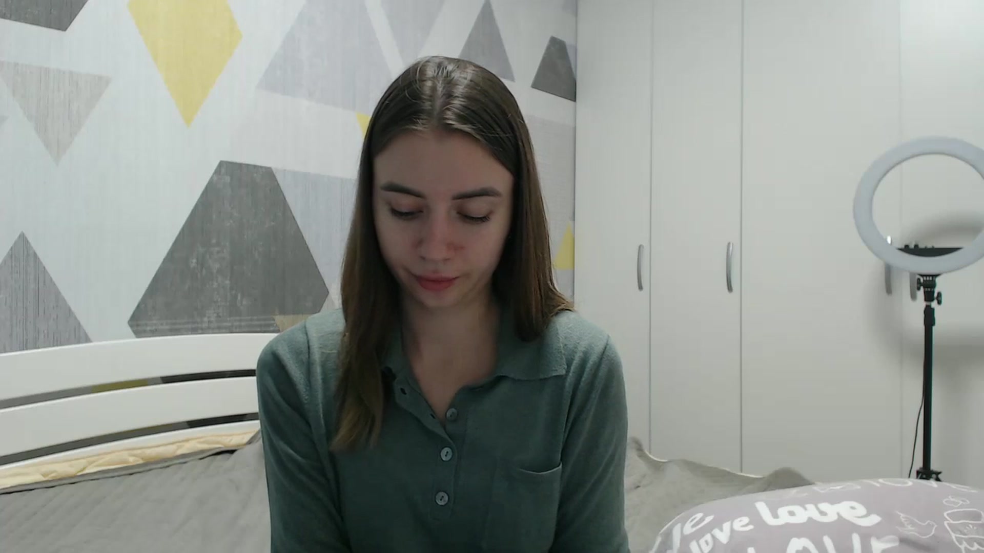 Gallery image thumbnail from Sulfate0's myfreecams stream on, 11/24/2025, 08:50 image 16 of 20