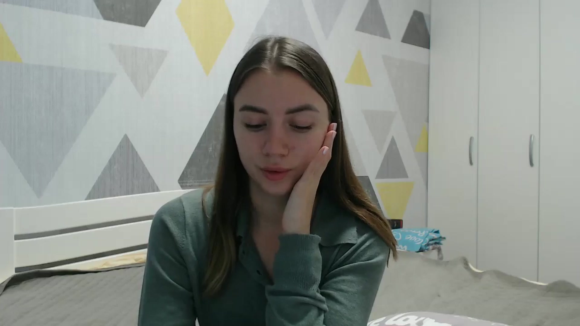 Gallery image thumbnail from Sulfate0's myfreecams stream on, 11/24/2025, 10:21 image 14 of 20