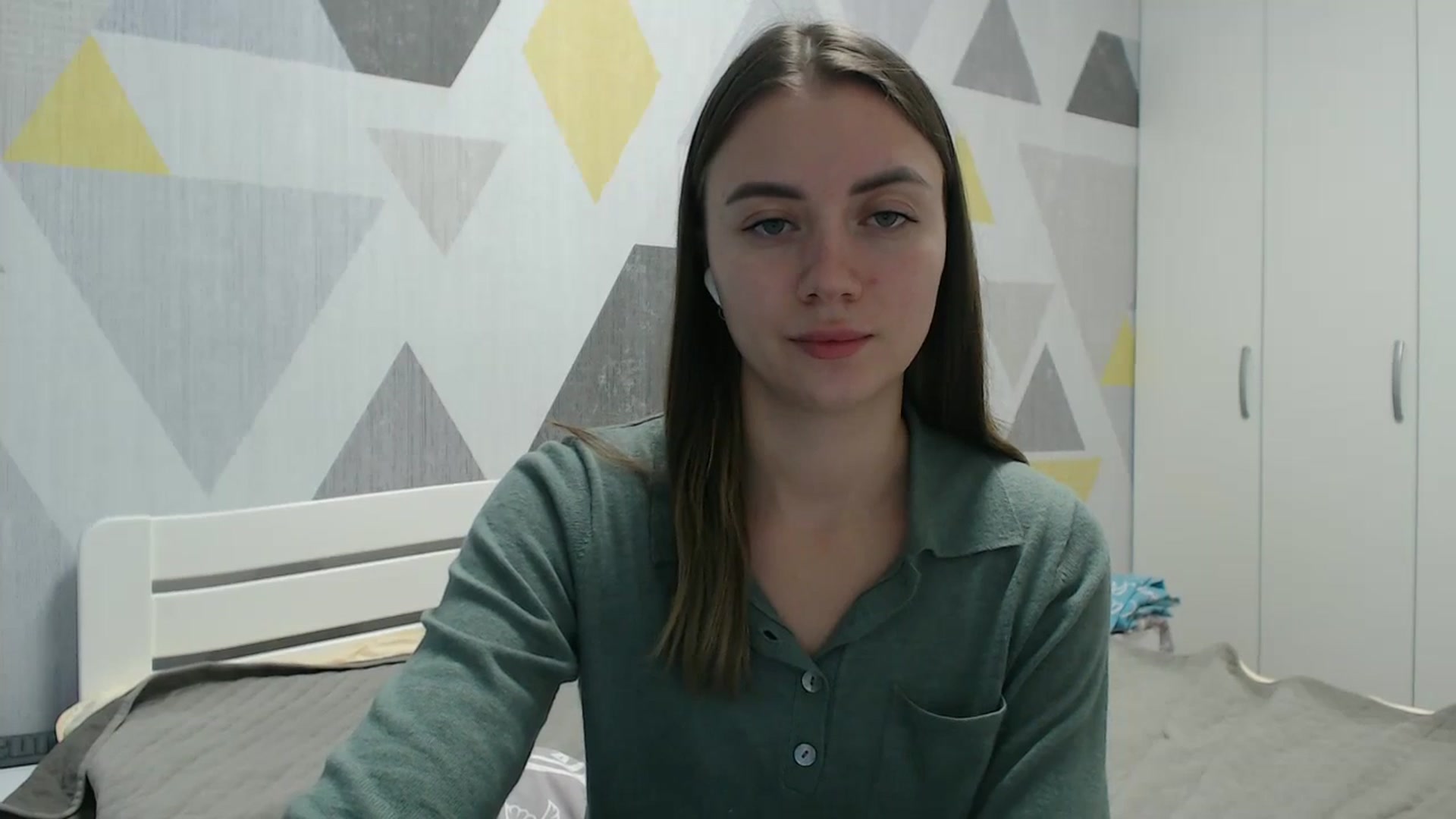 Gallery image thumbnail from Sulfate0's myfreecams stream on, 11/24/2025, 11:10 image 17 of 20