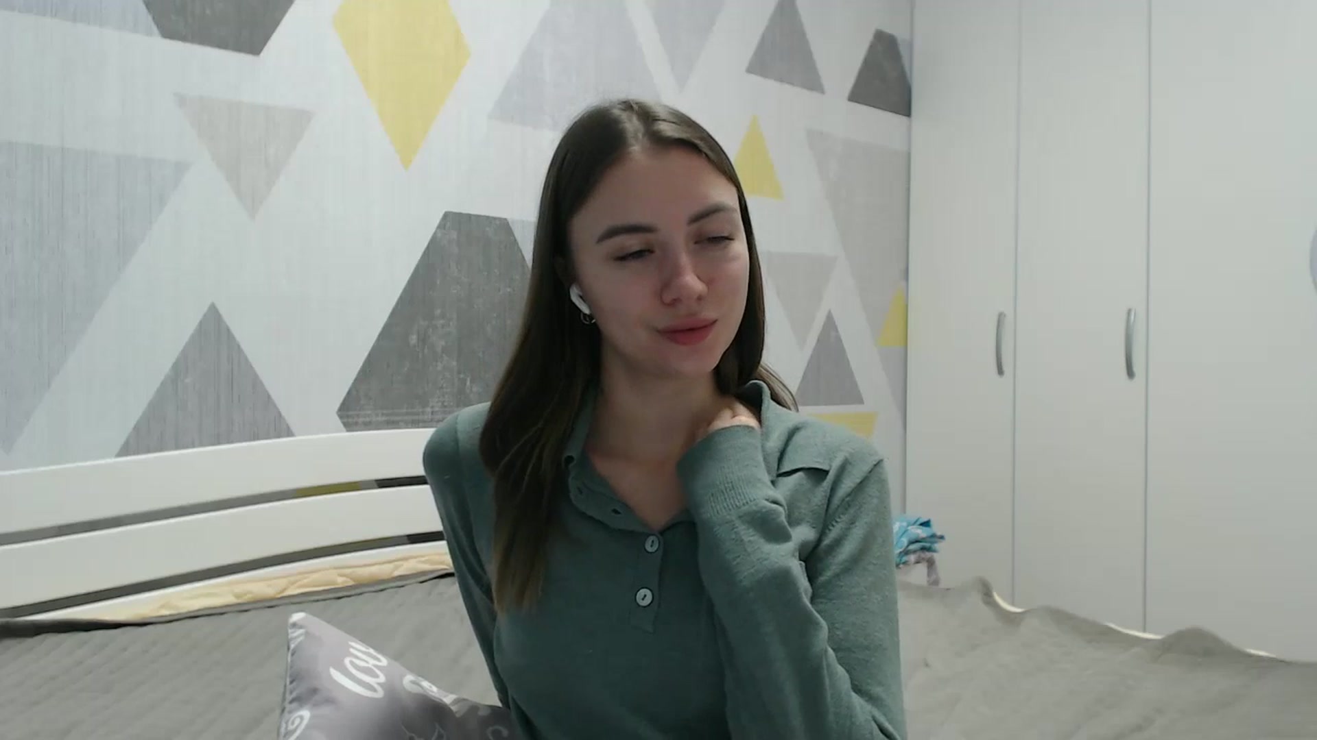 Gallery image thumbnail from Sulfate0's myfreecams stream on, 11/24/2025, 11:10 image 11 of 20