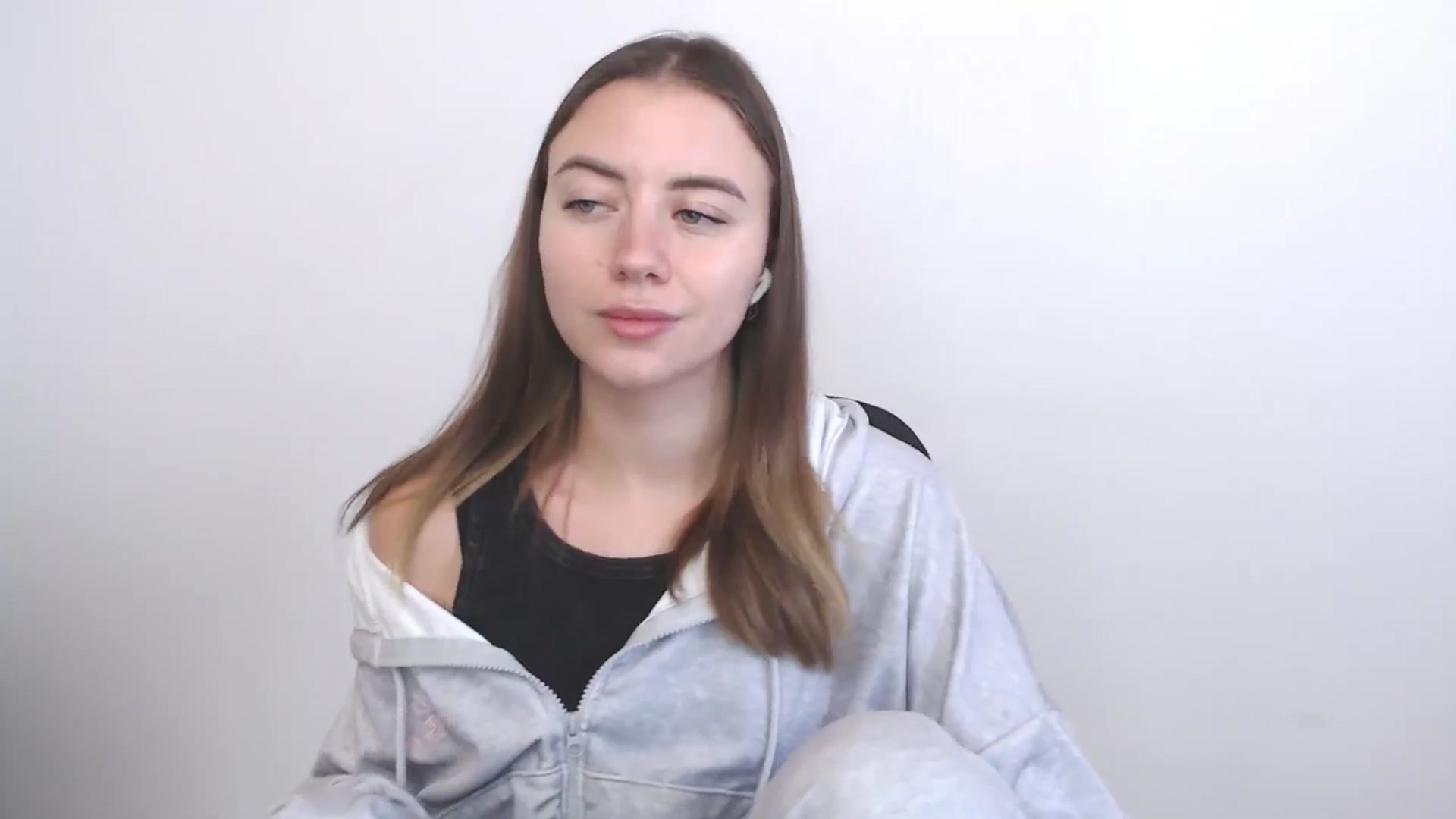 Gallery image thumbnail from Sulfate0's myfreecams stream on, 11/26/2025, 10:23 image 17 of 20