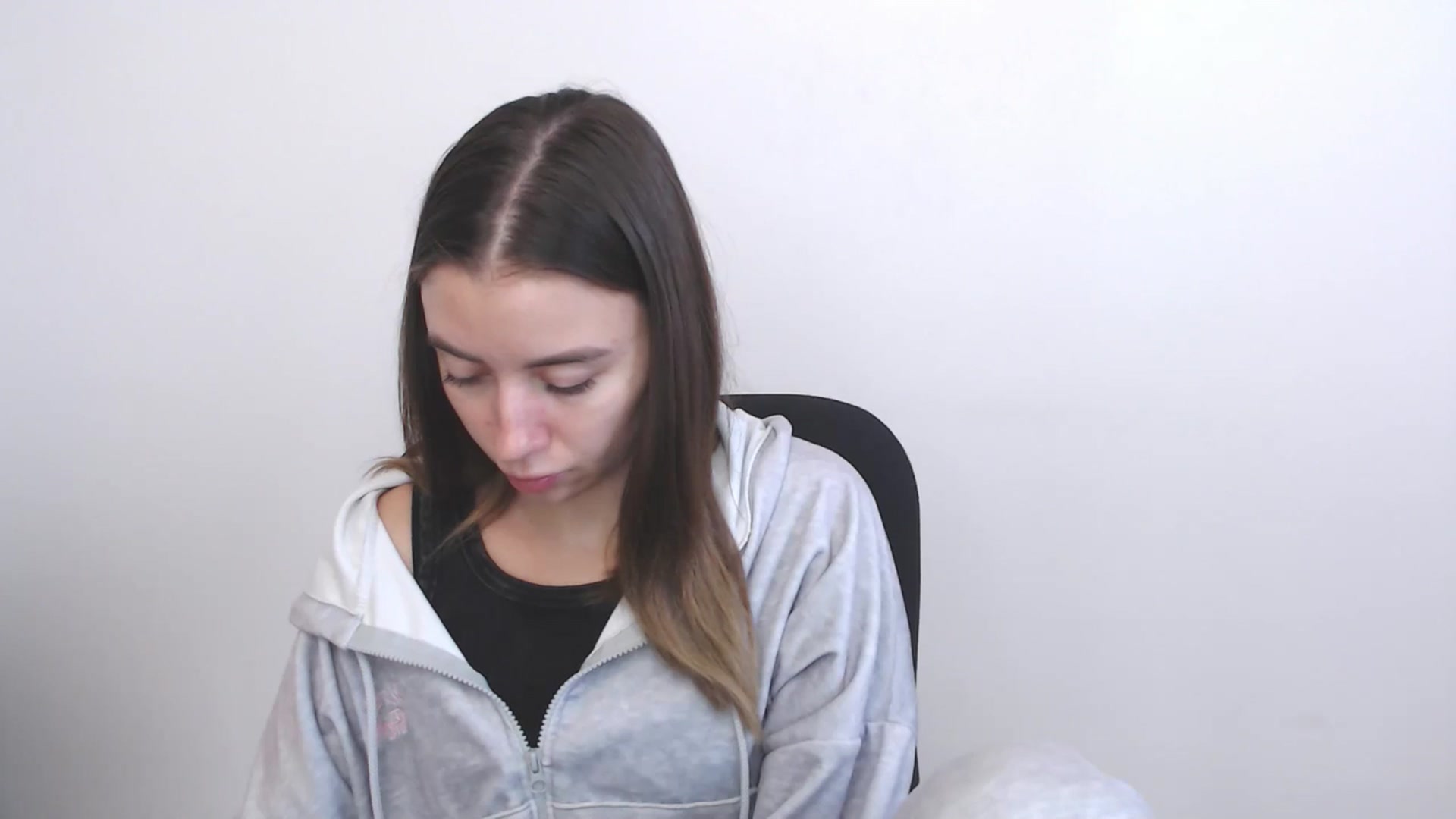 Gallery image thumbnail from Sulfate0's myfreecams stream on, 11/26/2025, 10:23 image 3 of 20