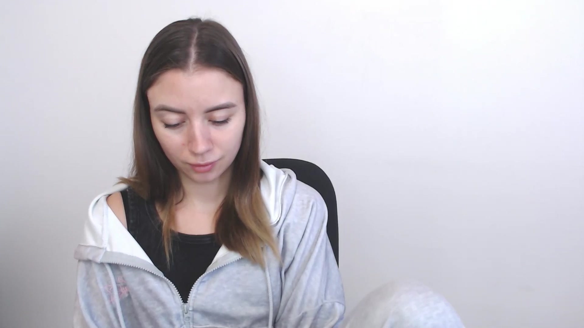 Gallery image thumbnail from Sulfate0's myfreecams stream on, 11/26/2025, 10:23 image 9 of 20