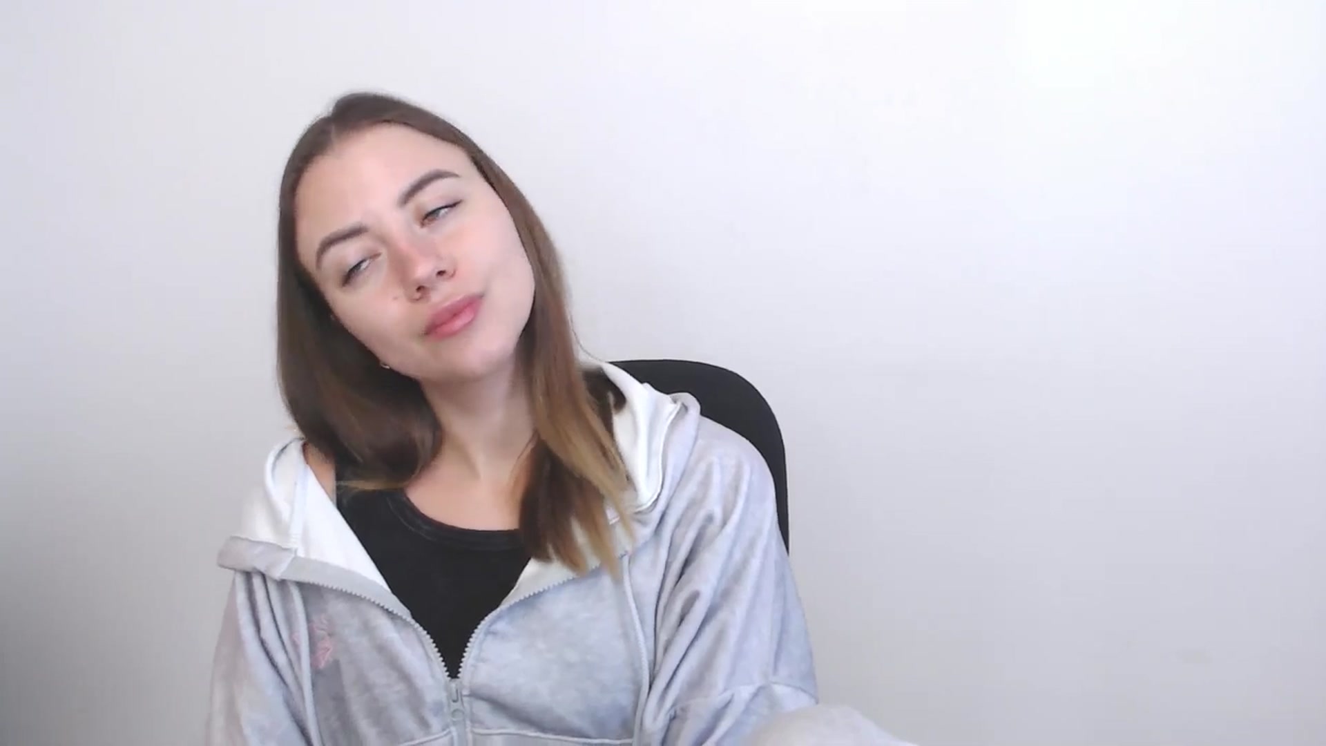 Gallery image thumbnail from Sulfate0's myfreecams stream on, 11/26/2025, 10:23 image 5 of 20