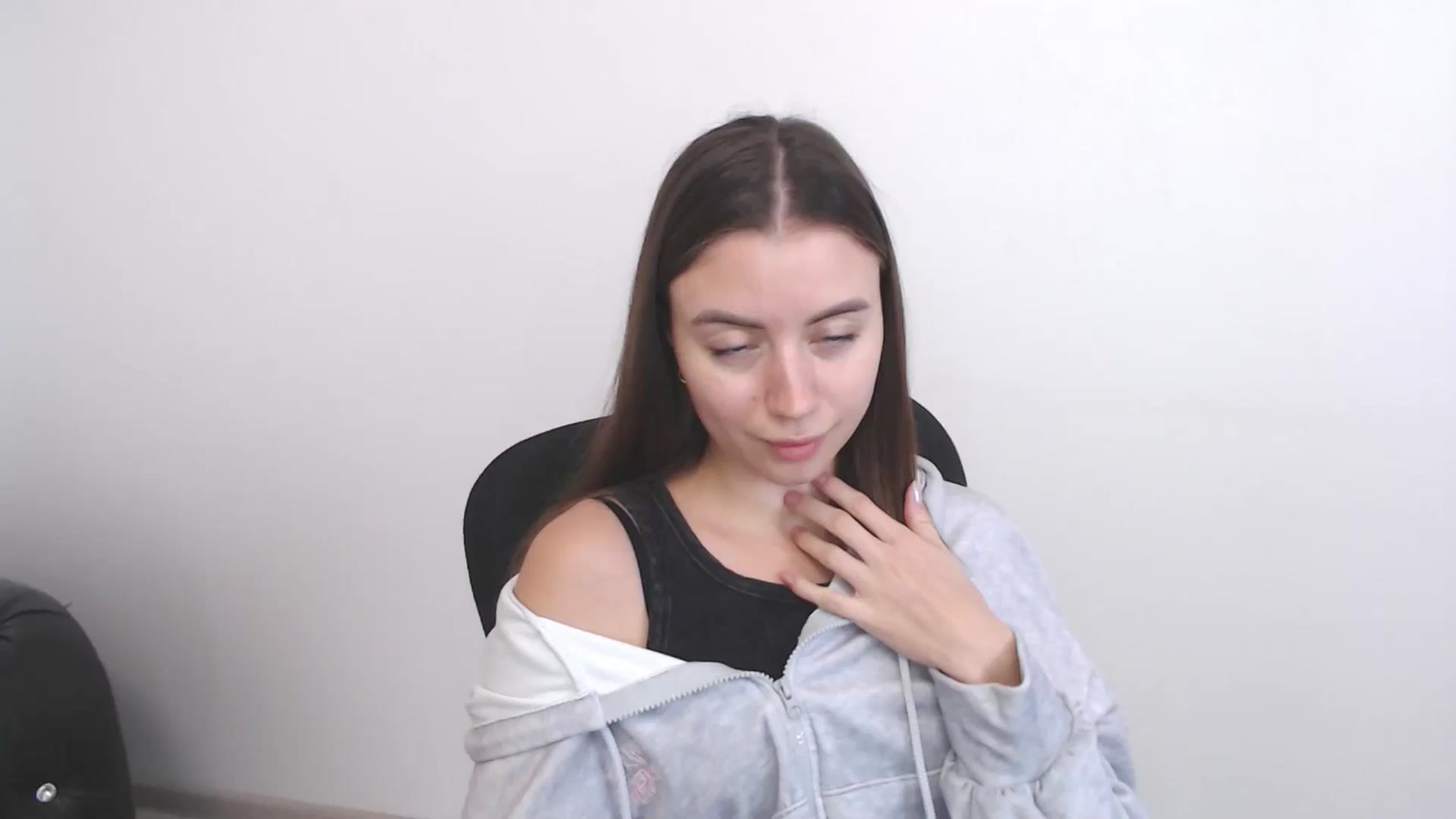 Gallery image thumbnail from Sulfate0's myfreecams stream on, 11/26/2025, 11:45 image 1 of 20