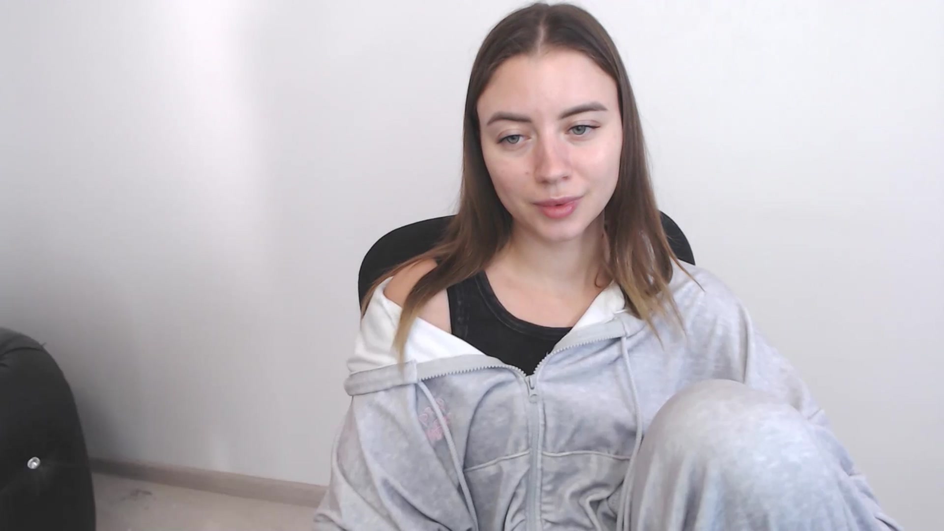 Gallery image thumbnail from Sulfate0's myfreecams stream on, 11/26/2025, 11:45 image 15 of 20