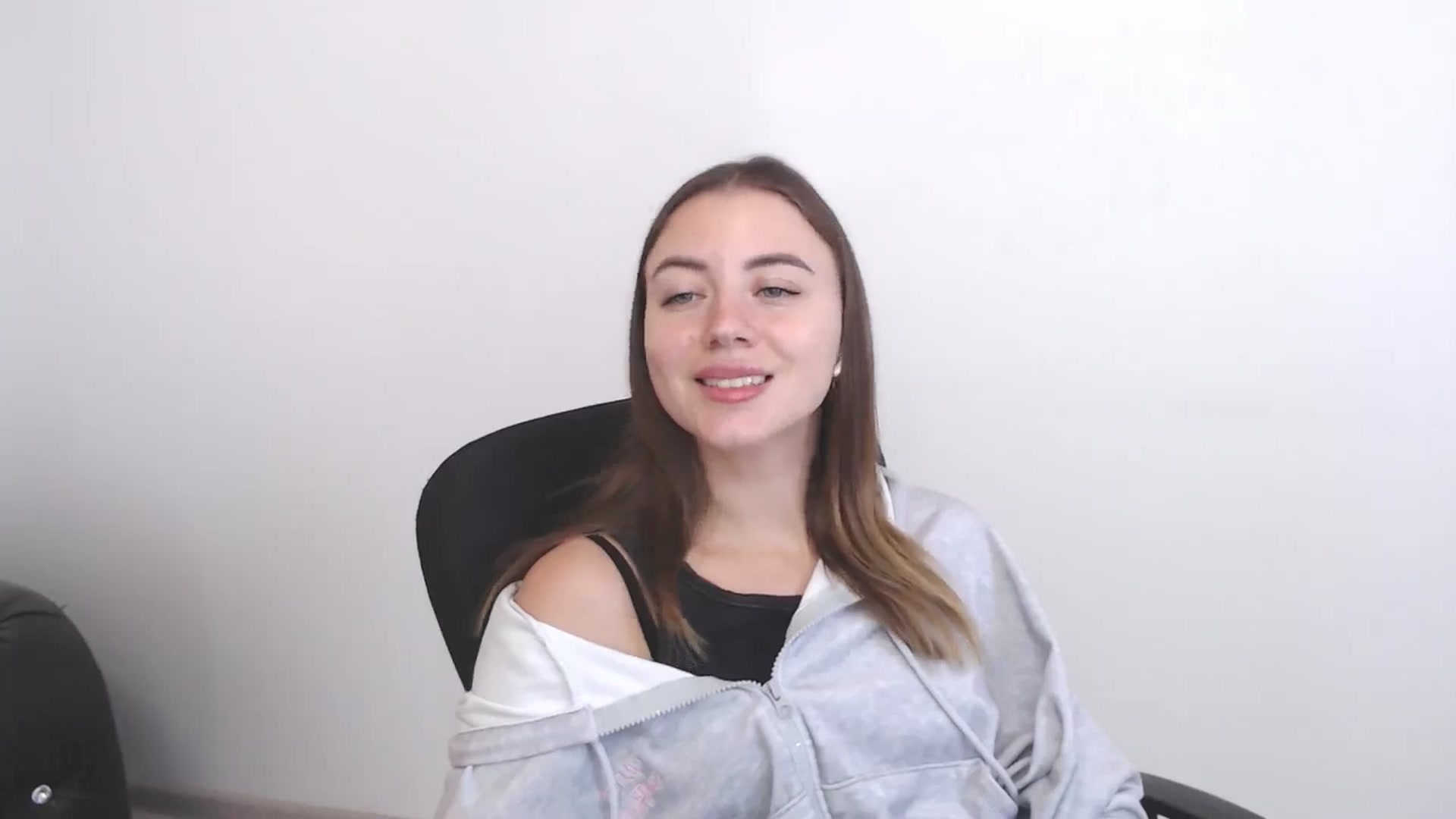 Gallery image thumbnail from Sulfate0's myfreecams stream on, 11/26/2025, 11:45 image 5 of 20
