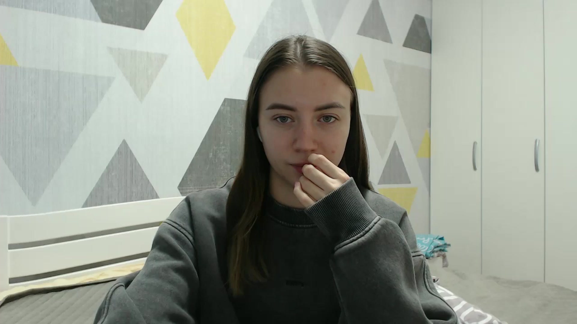 Gallery image thumbnail from Sulfate0's myfreecams stream on, 11/28/2025, 09:01 image 1 of 20