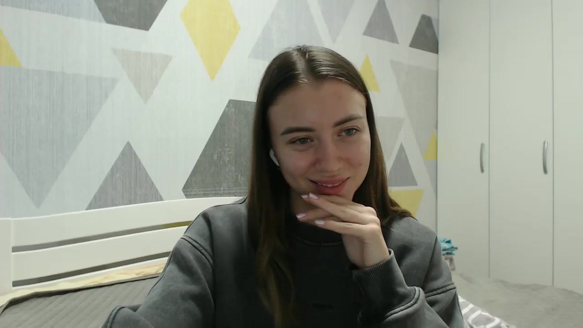 Gallery image thumbnail from Sulfate0's myfreecams stream on, 11/28/2025, 09:01 image 17 of 20