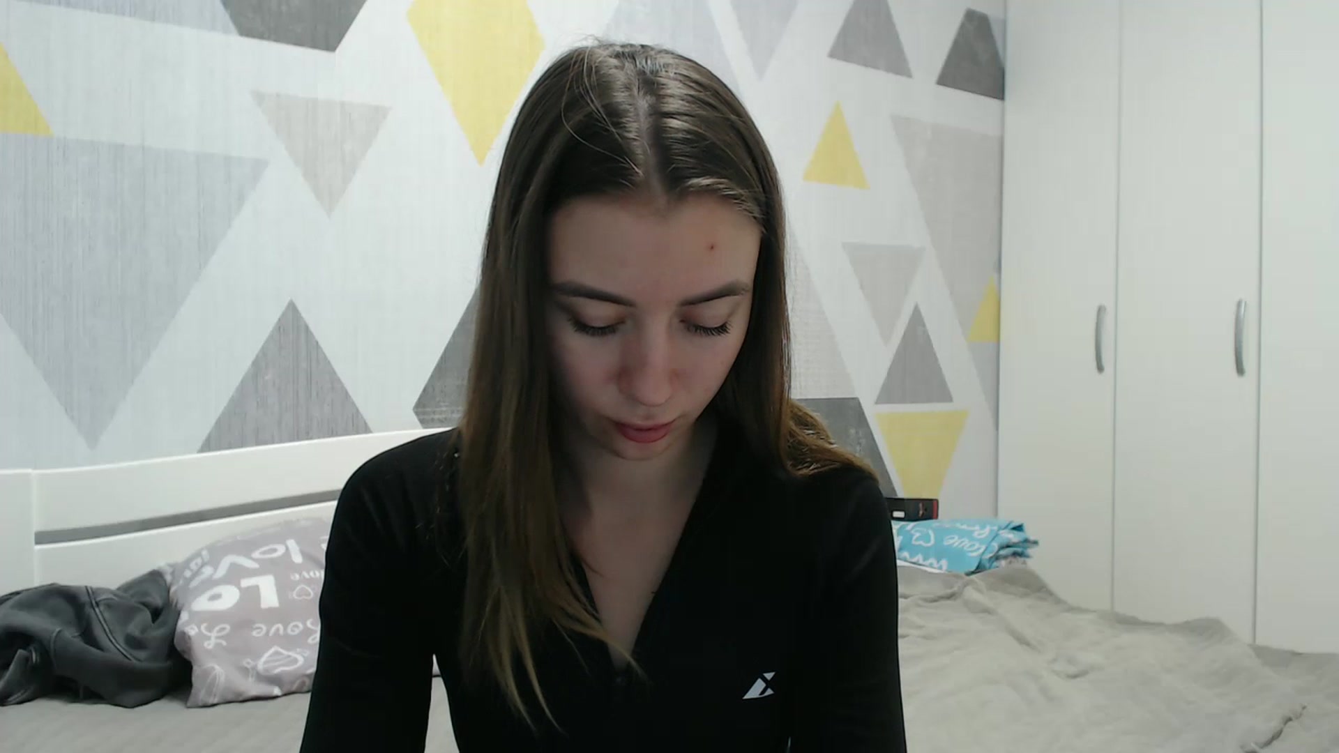 Gallery image thumbnail from Sulfate0's myfreecams stream on, 12/04/2025, 10:16 image 19 of 20