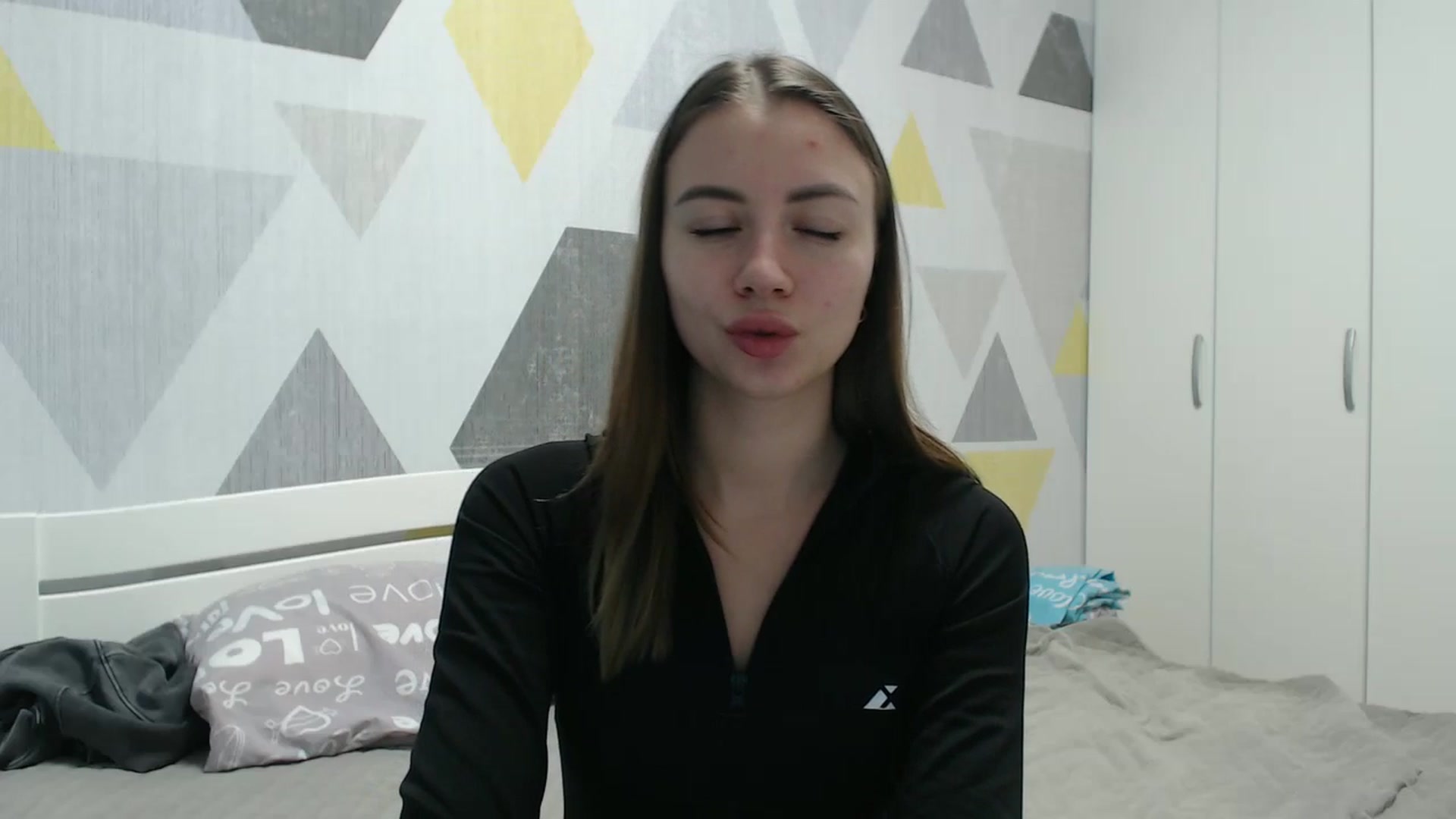 Gallery image thumbnail from Sulfate0's myfreecams stream on, 12/04/2025, 10:16 image 4 of 20
