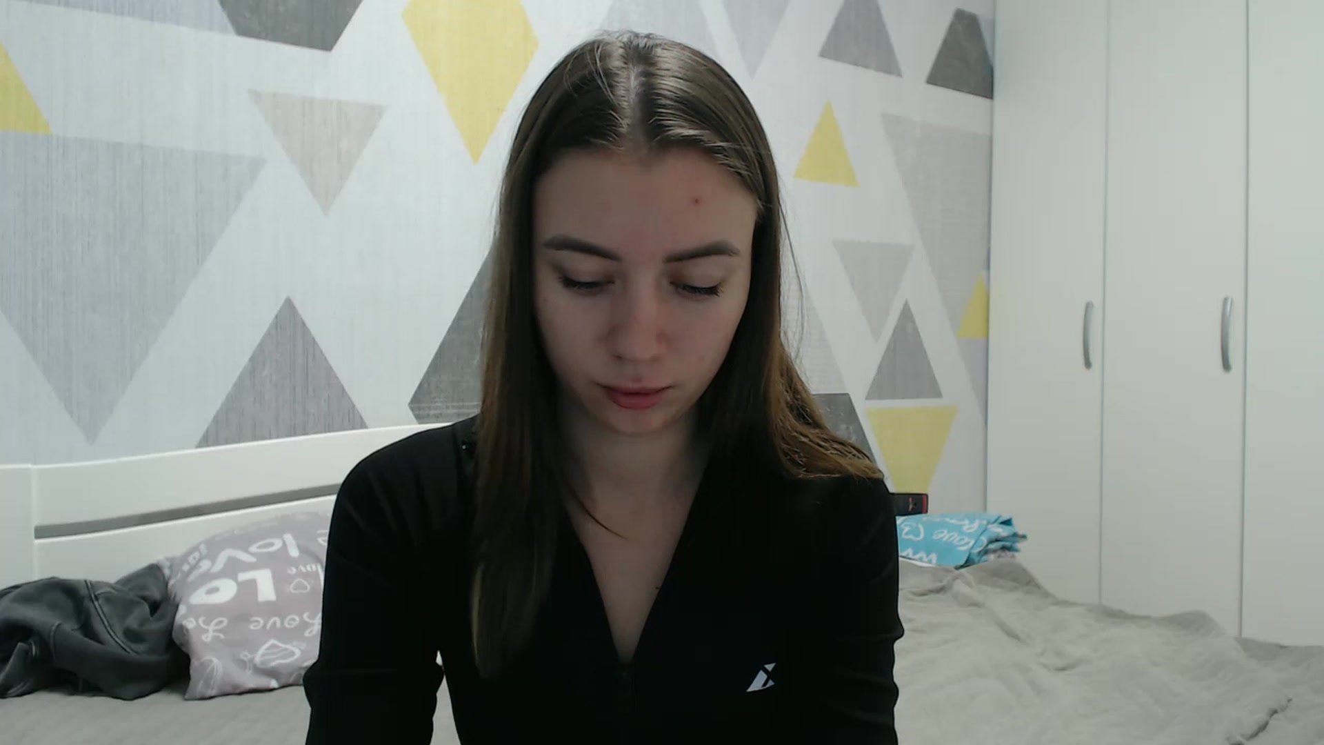 Gallery image thumbnail from Sulfate0's myfreecams stream on, 12/04/2025, 10:16 image 10 of 20