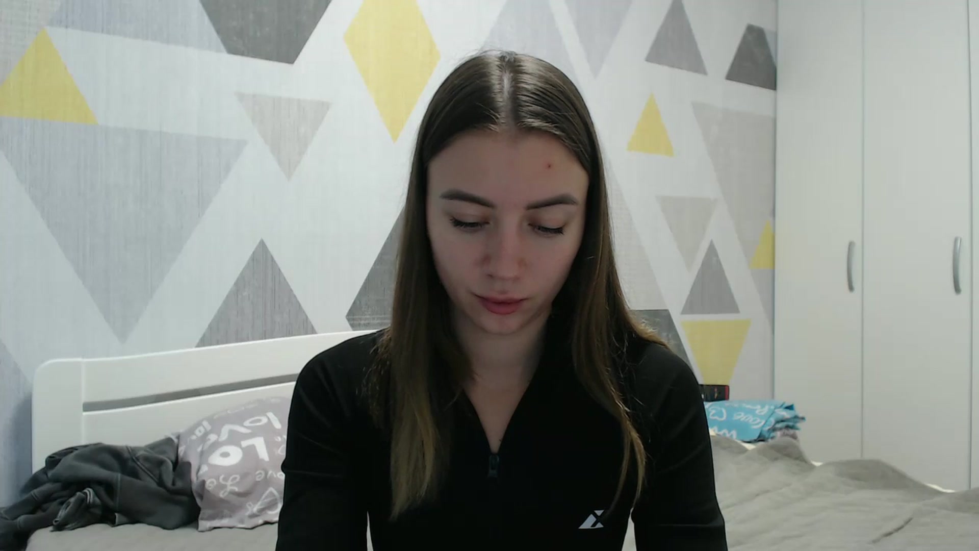 Gallery image thumbnail from Sulfate0's myfreecams stream on, 12/04/2025, 11:37 image 4 of 20