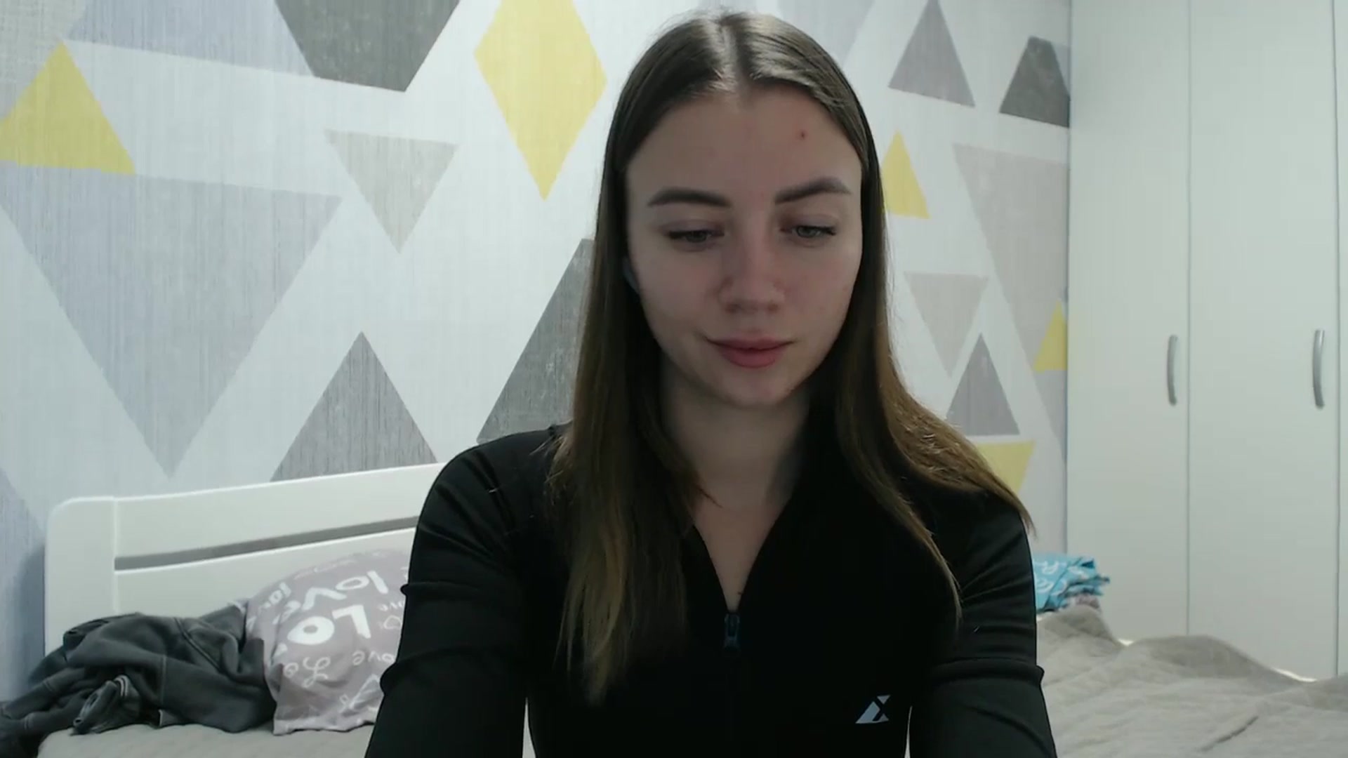 Gallery image thumbnail from Sulfate0's myfreecams stream on, 12/04/2025, 11:37 image 11 of 20