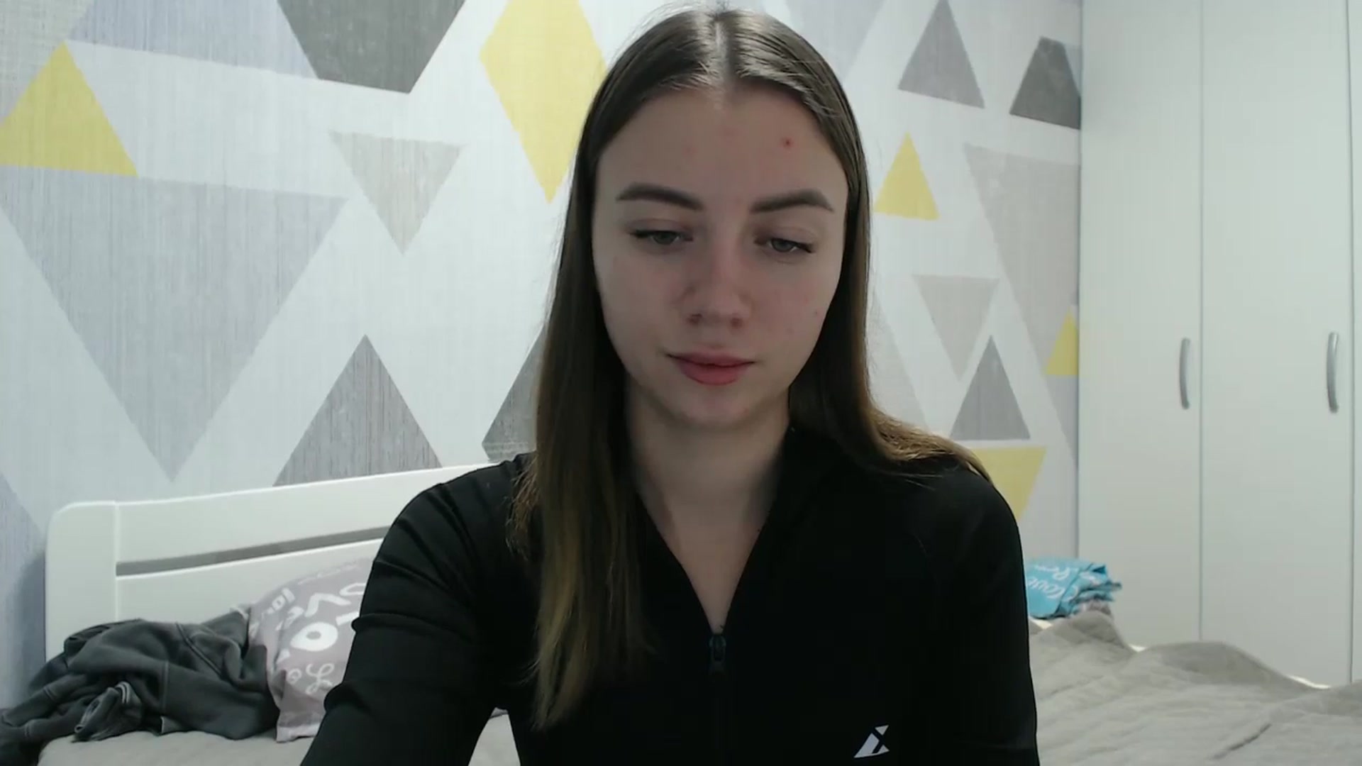 Gallery image thumbnail from Sulfate0's myfreecams stream on, 12/04/2025, 11:37 image 18 of 20