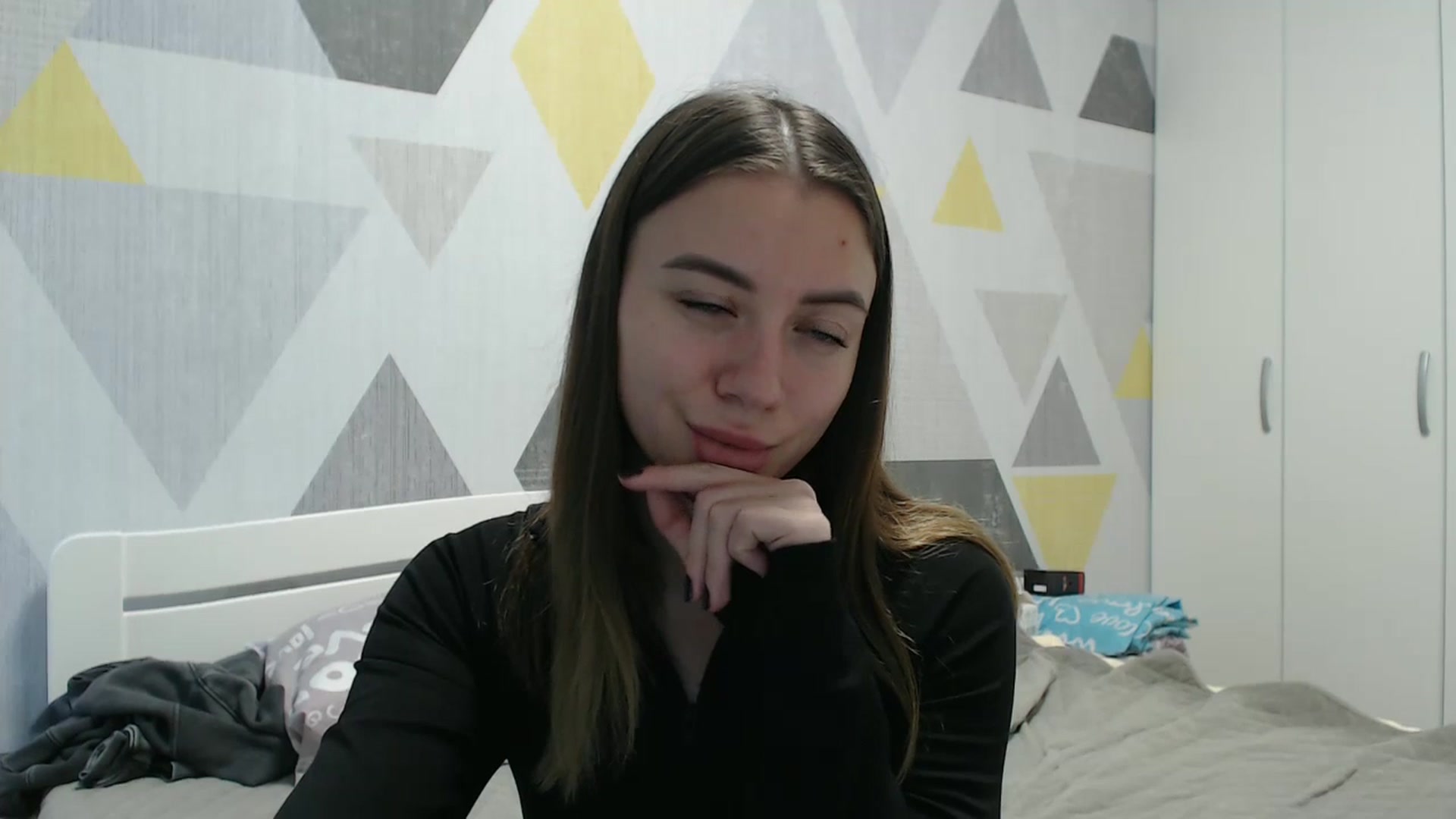 Gallery image thumbnail from Sulfate0's myfreecams stream on, 12/04/2025, 11:37 image 5 of 20