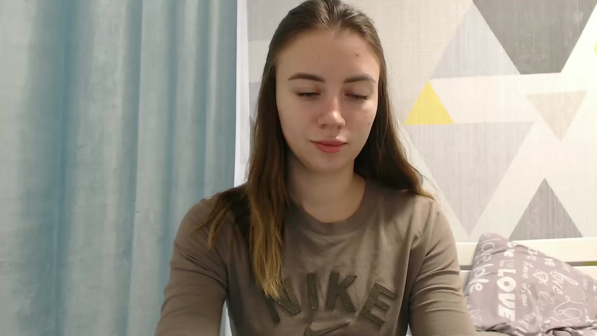 Gallery image thumbnail from Sulfate0's myfreecams stream on, 12/05/2025, 10:11 image 1 of 20