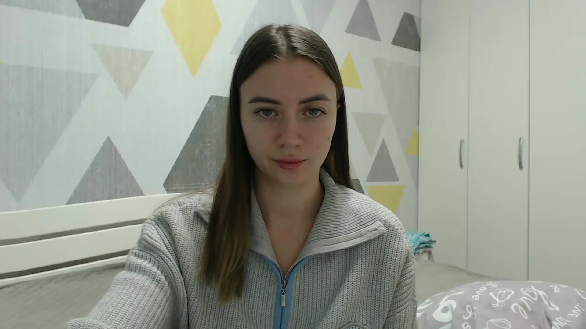 Gallery image thumbnail from Sulfate0's myfreecams stream on, 12/06/2025, 10:45 image 17 of 20