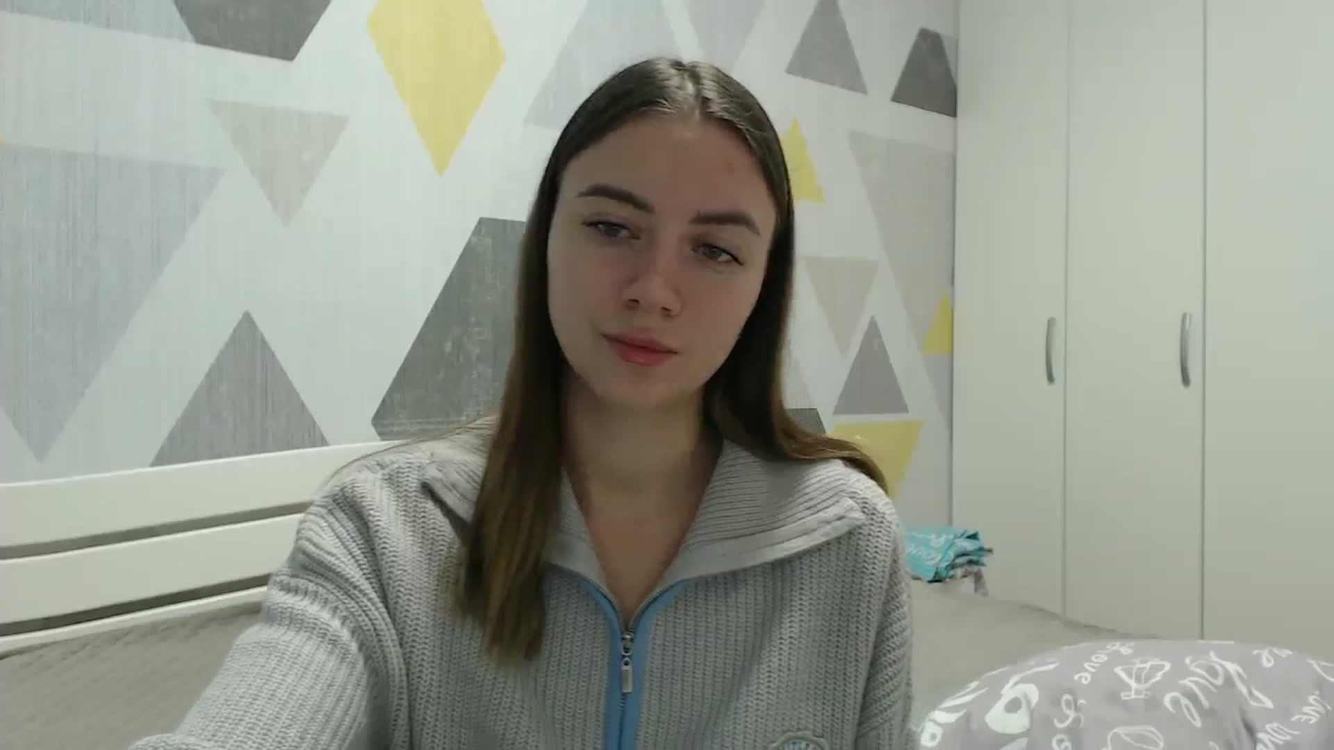 Gallery image thumbnail from Sulfate0's myfreecams stream on, 12/06/2025, 10:45 image 15 of 20