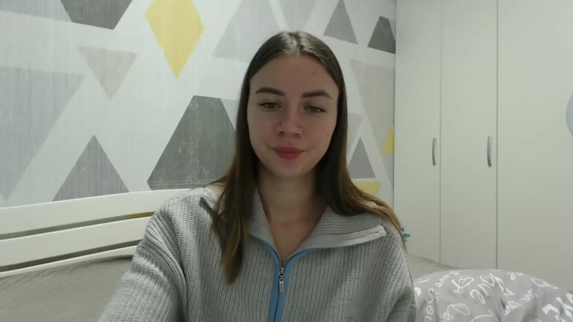 Gallery image thumbnail from Sulfate0's myfreecams stream on, 12/06/2025, 11:36 image 1 of 20