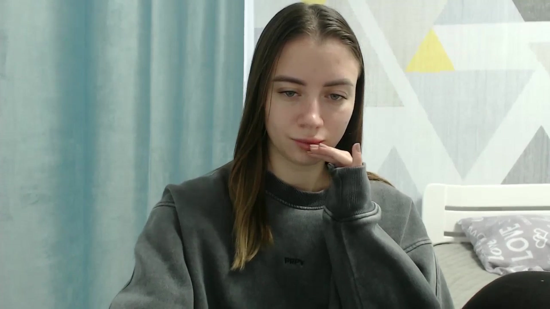 Gallery image thumbnail from Sulfate0's myfreecams stream on, 12/07/2025, 09:52 image 19 of 20