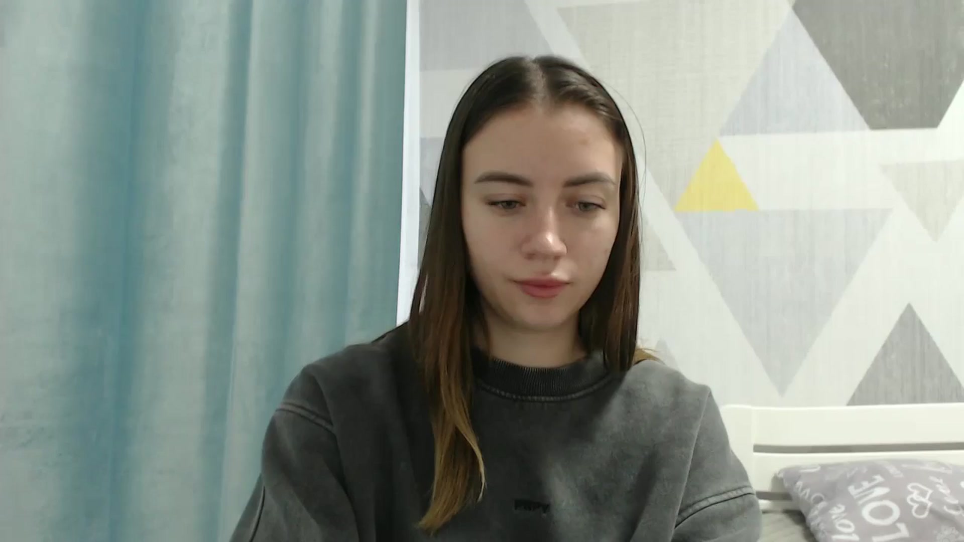 Gallery image thumbnail from Sulfate0's myfreecams stream on, 12/07/2025, 12:30 image 1 of 20