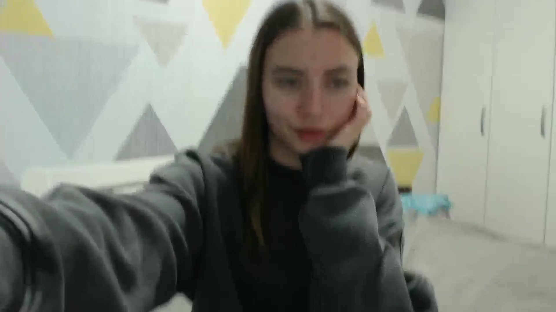 Gallery image thumbnail from Sulfate0's myfreecams stream on, 12/08/2025, 10:32 image 10 of 20