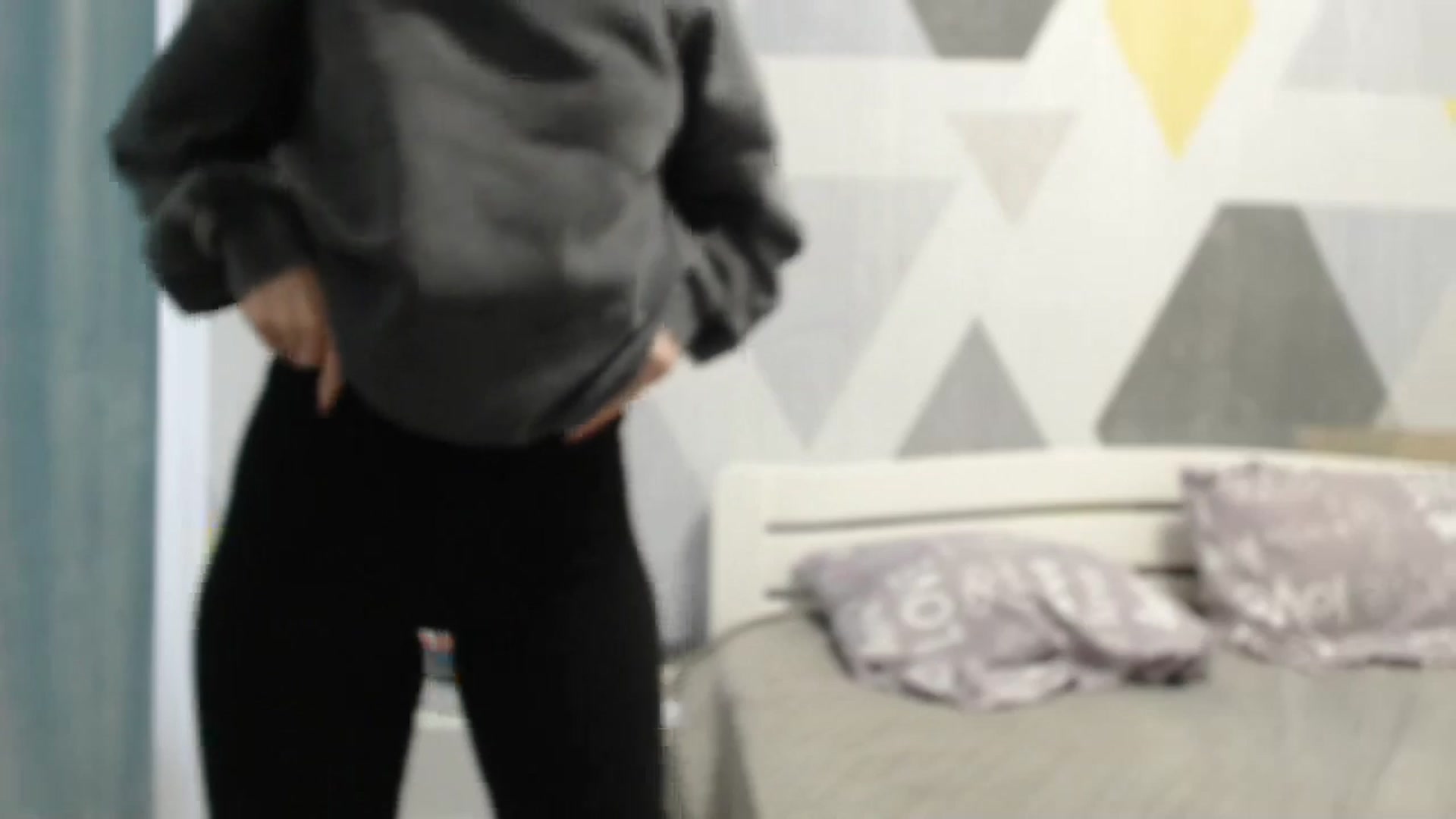 Gallery image thumbnail from Sulfate0's myfreecams stream on, 12/08/2025, 10:32 image 3 of 20