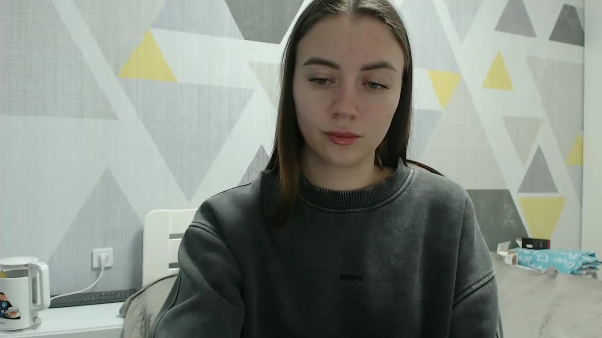 Gallery image thumbnail from Sulfate0's myfreecams stream on, 12/08/2025, 10:32 image 18 of 20