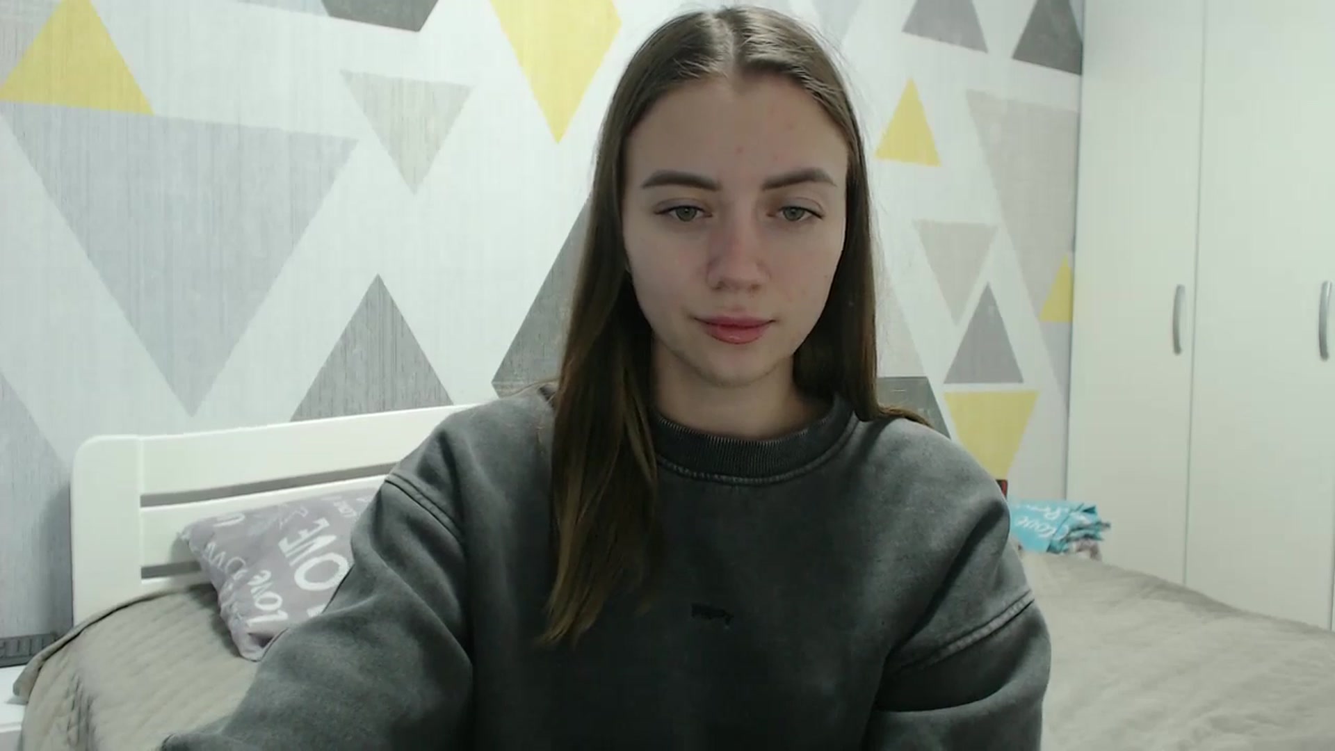 Gallery image thumbnail from Sulfate0's myfreecams stream on, 12/08/2025, 10:32 image 12 of 20