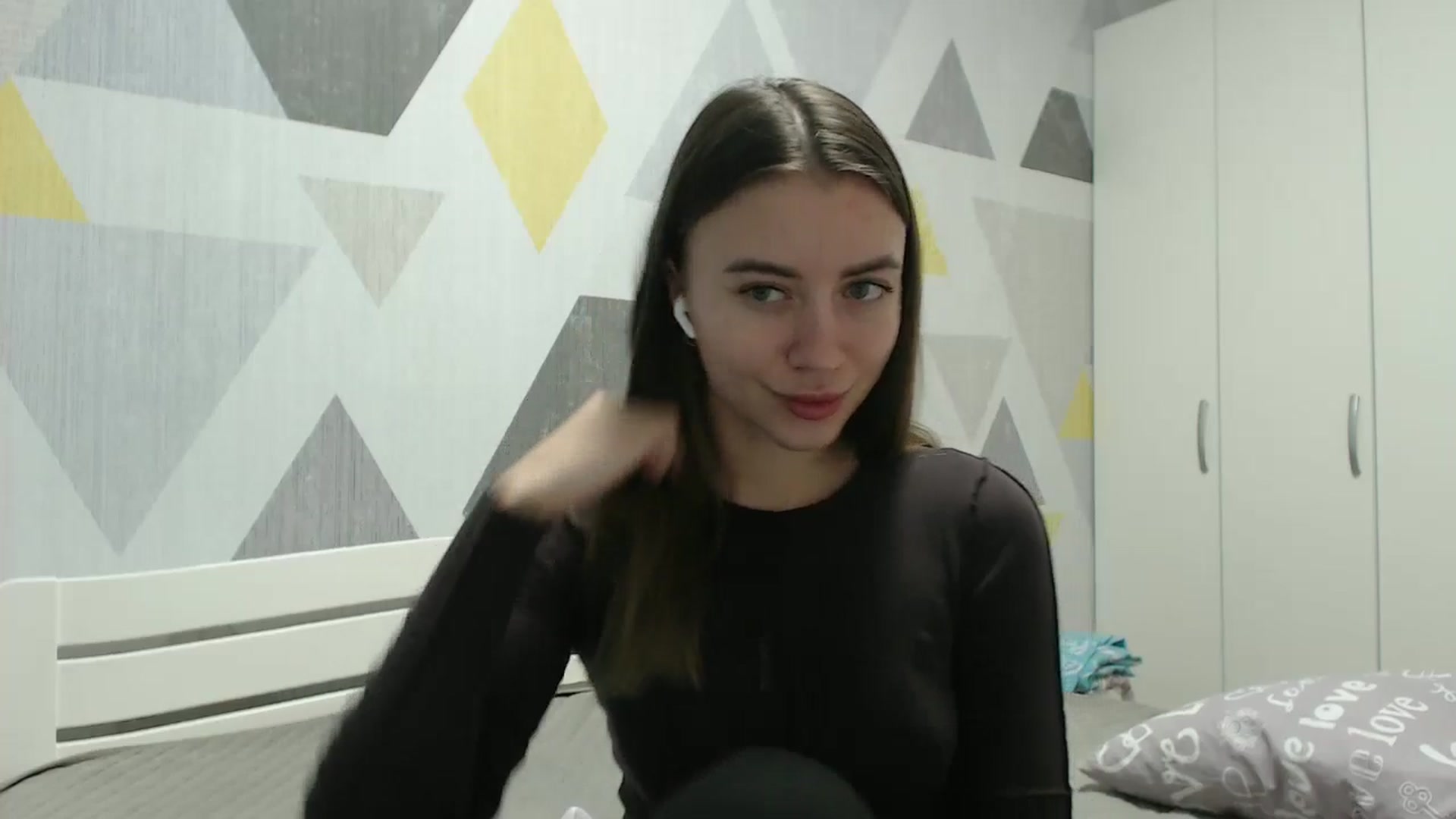 Gallery image thumbnail from Sulfate0's myfreecams stream on, 12/09/2025, 10:08 image 17 of 20