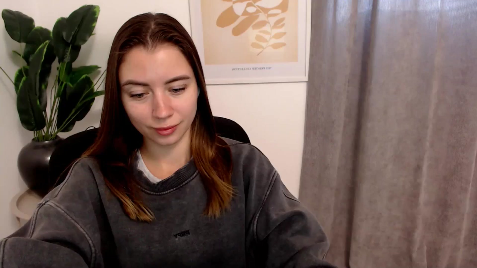Gallery image thumbnail from Sulfate0's myfreecams stream on, 12/13/2025, 09:23 image 14 of 20