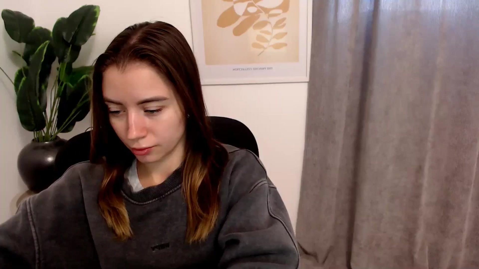Gallery image thumbnail from Sulfate0's myfreecams stream on, 12/13/2025, 09:23 image 4 of 20