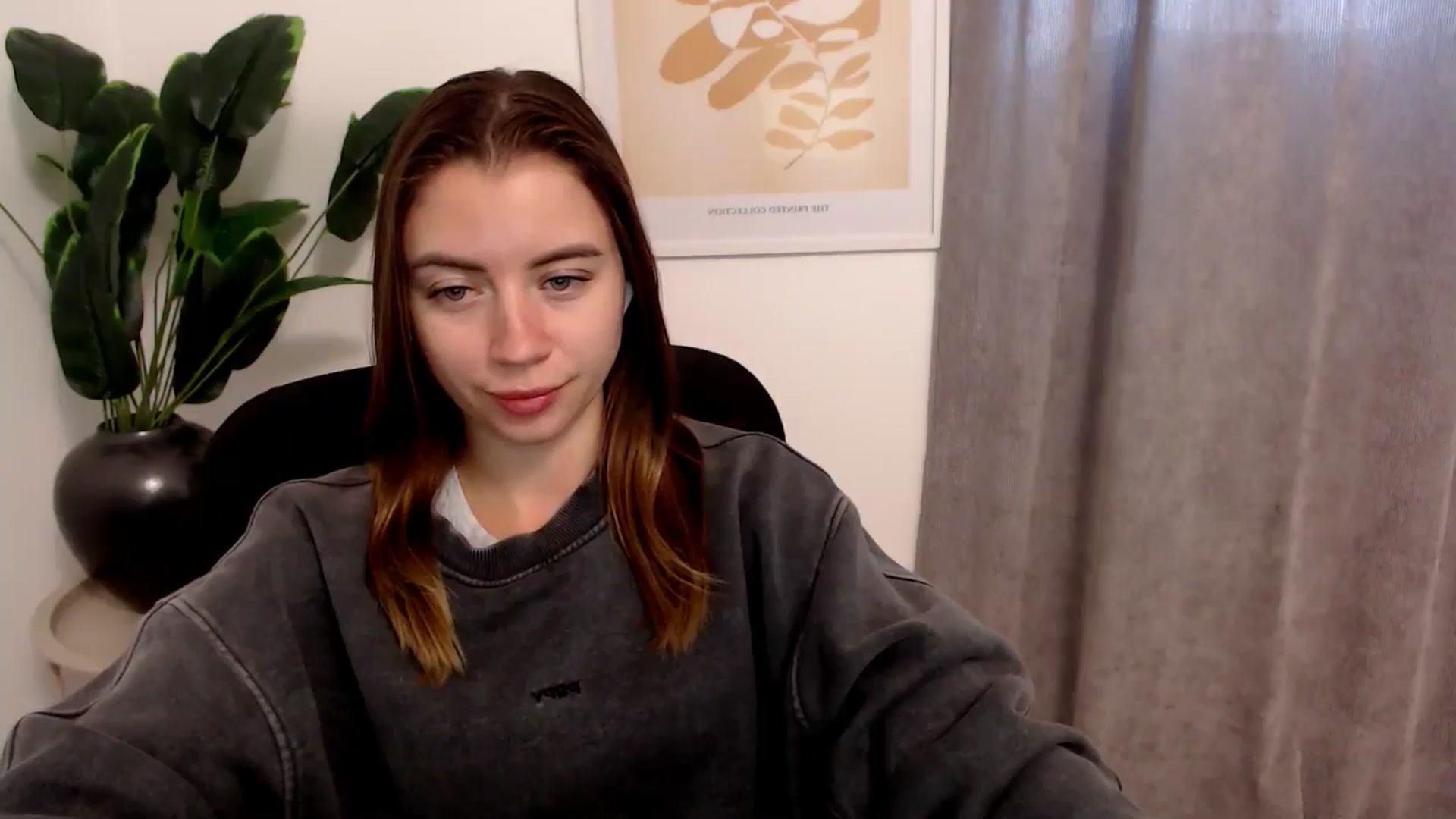 Gallery image thumbnail from Sulfate0's myfreecams stream on, 12/13/2025, 09:23 image 3 of 20