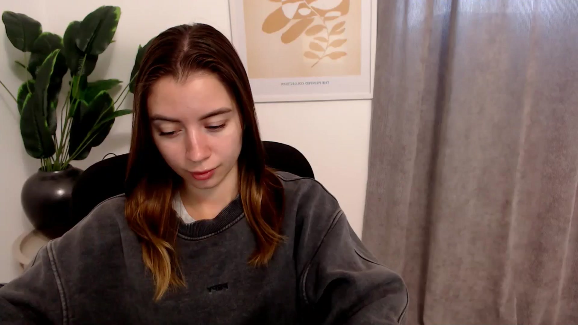 Gallery image thumbnail from Sulfate0's myfreecams stream on, 12/13/2025, 09:23 image 8 of 20