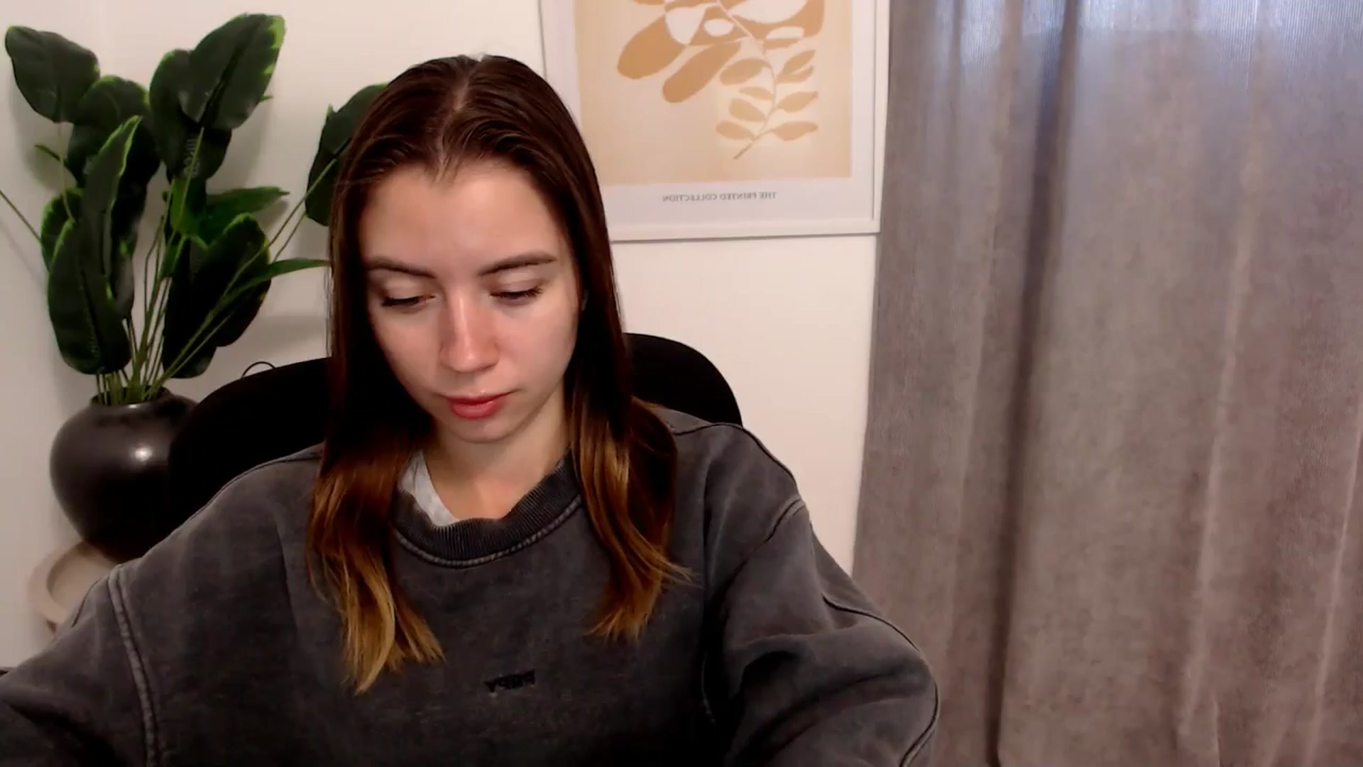 Gallery image thumbnail from Sulfate0's myfreecams stream on, 12/13/2025, 09:23 image 7 of 20
