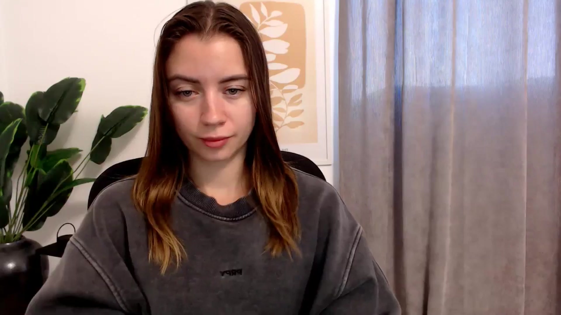 Gallery image thumbnail from Sulfate0's myfreecams stream on, 12/13/2025, 11:59 image 5 of 20