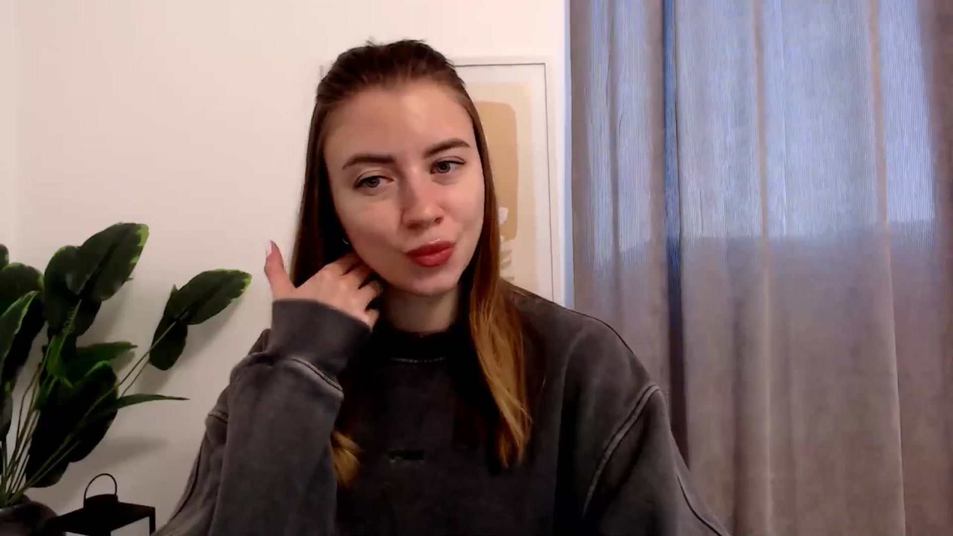 Gallery image thumbnail from Sulfate0's myfreecams stream on, 12/13/2025, 11:59 image 8 of 20