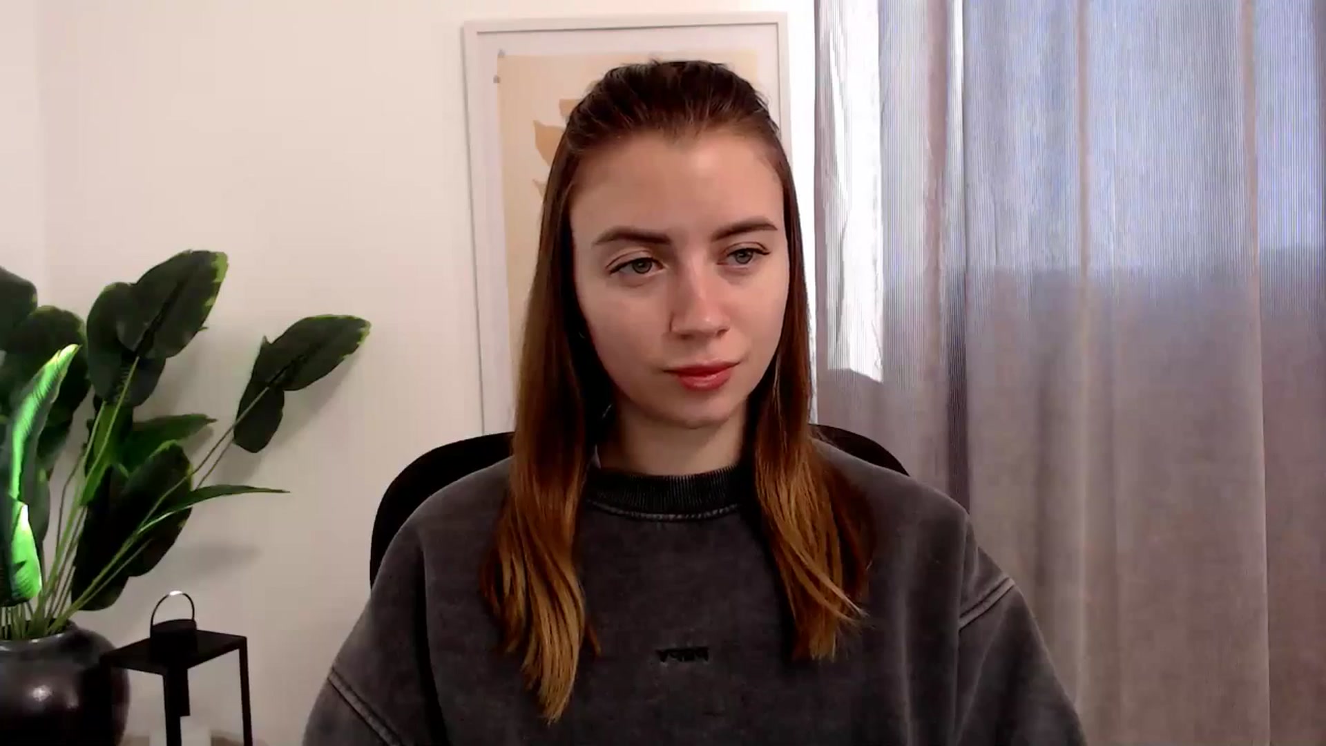 Gallery image thumbnail from Sulfate0's myfreecams stream on, 12/13/2025, 11:59 image 19 of 20