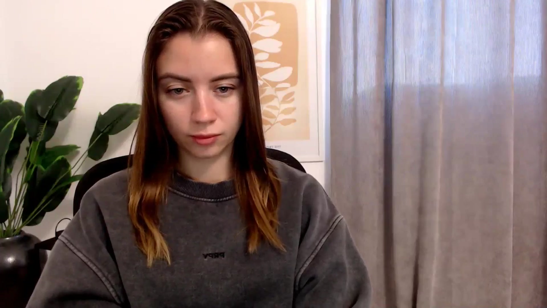 Gallery image thumbnail from Sulfate0's myfreecams stream on, 12/13/2025, 11:59 image 2 of 20