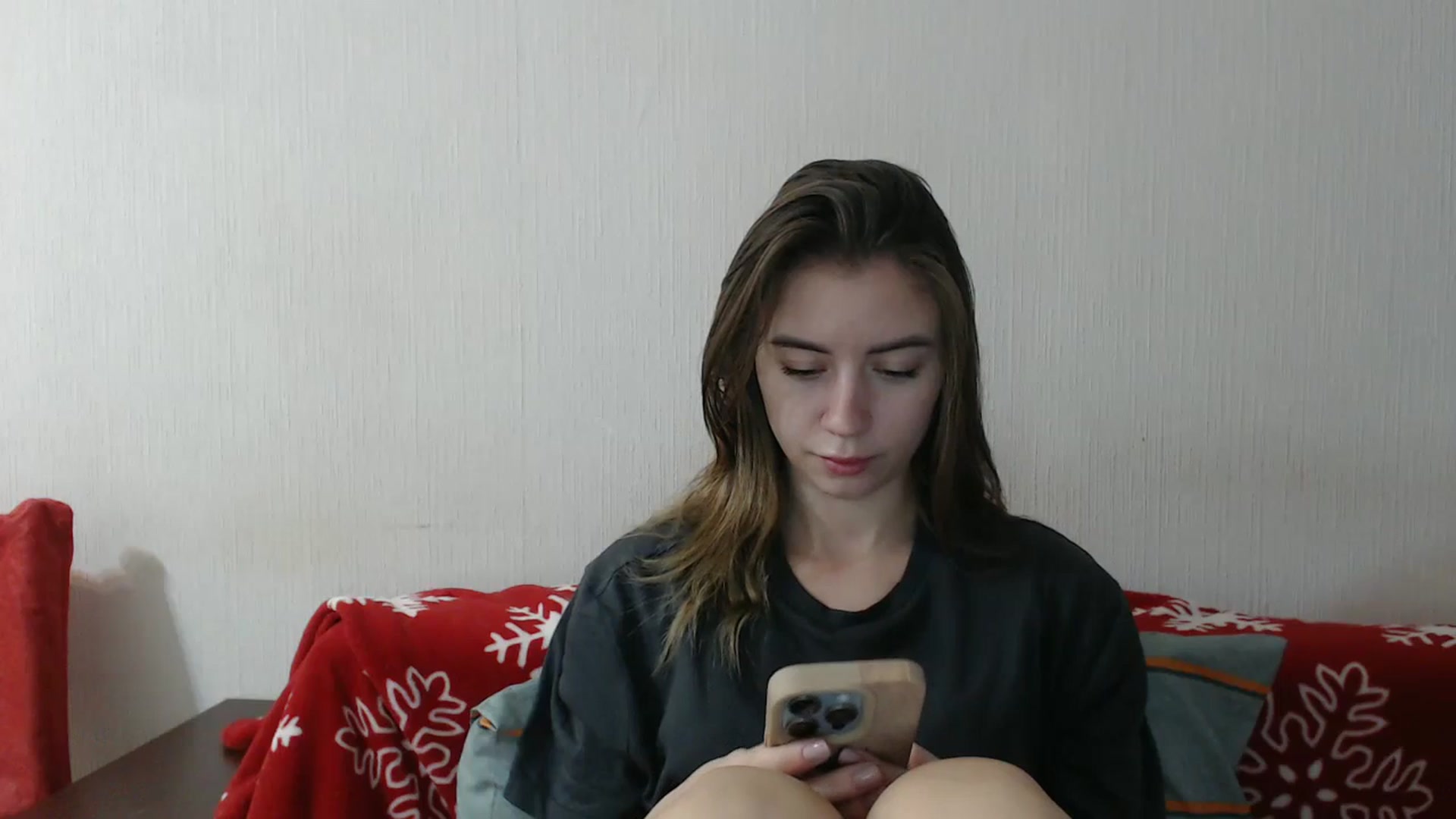 Gallery image thumbnail from Sulfate0's myfreecams stream on, 12/17/2025, 09:28 image 4 of 20