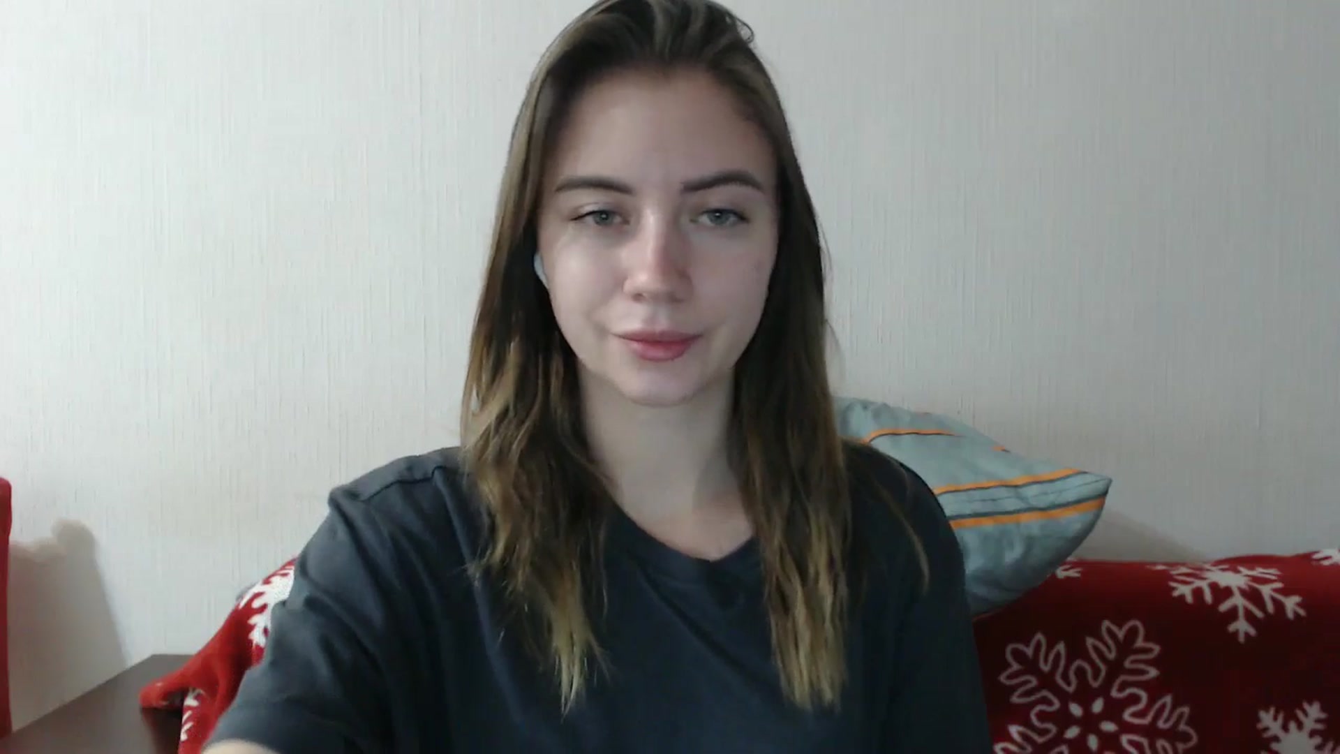 Gallery image thumbnail from Sulfate0's myfreecams stream on, 12/17/2025, 11:06 image 15 of 20