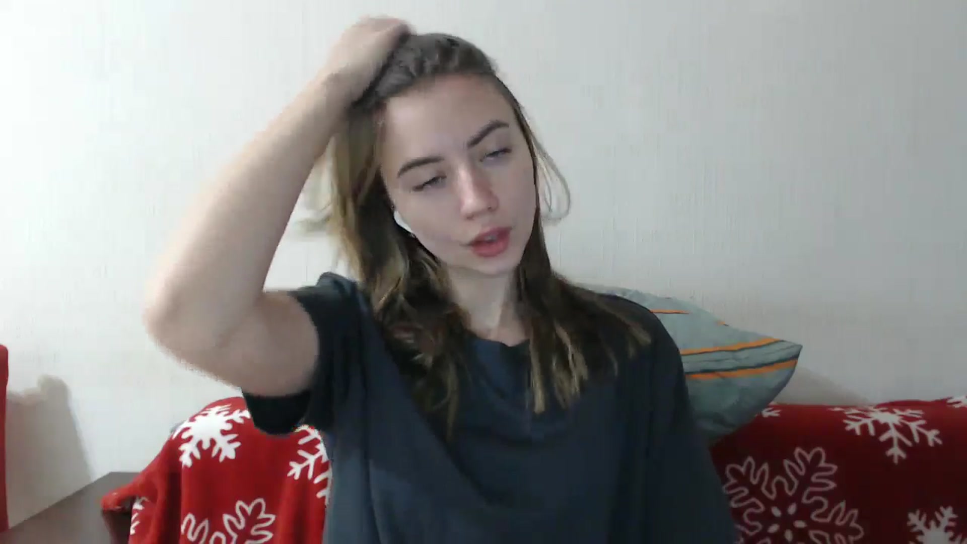 Gallery image thumbnail from Sulfate0's myfreecams stream on, 12/17/2025, 11:06 image 9 of 20