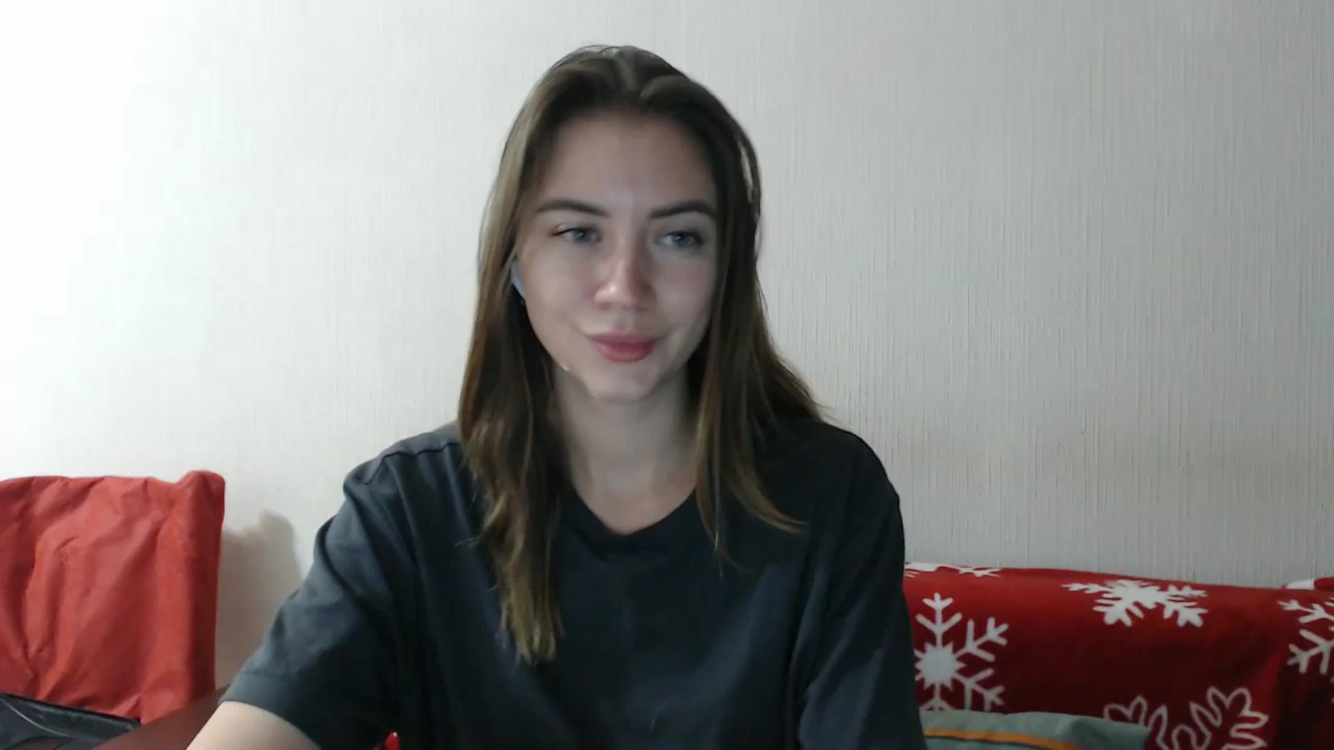 Gallery image thumbnail from Sulfate0's myfreecams stream on, 12/17/2025, 14:44 image 13 of 20