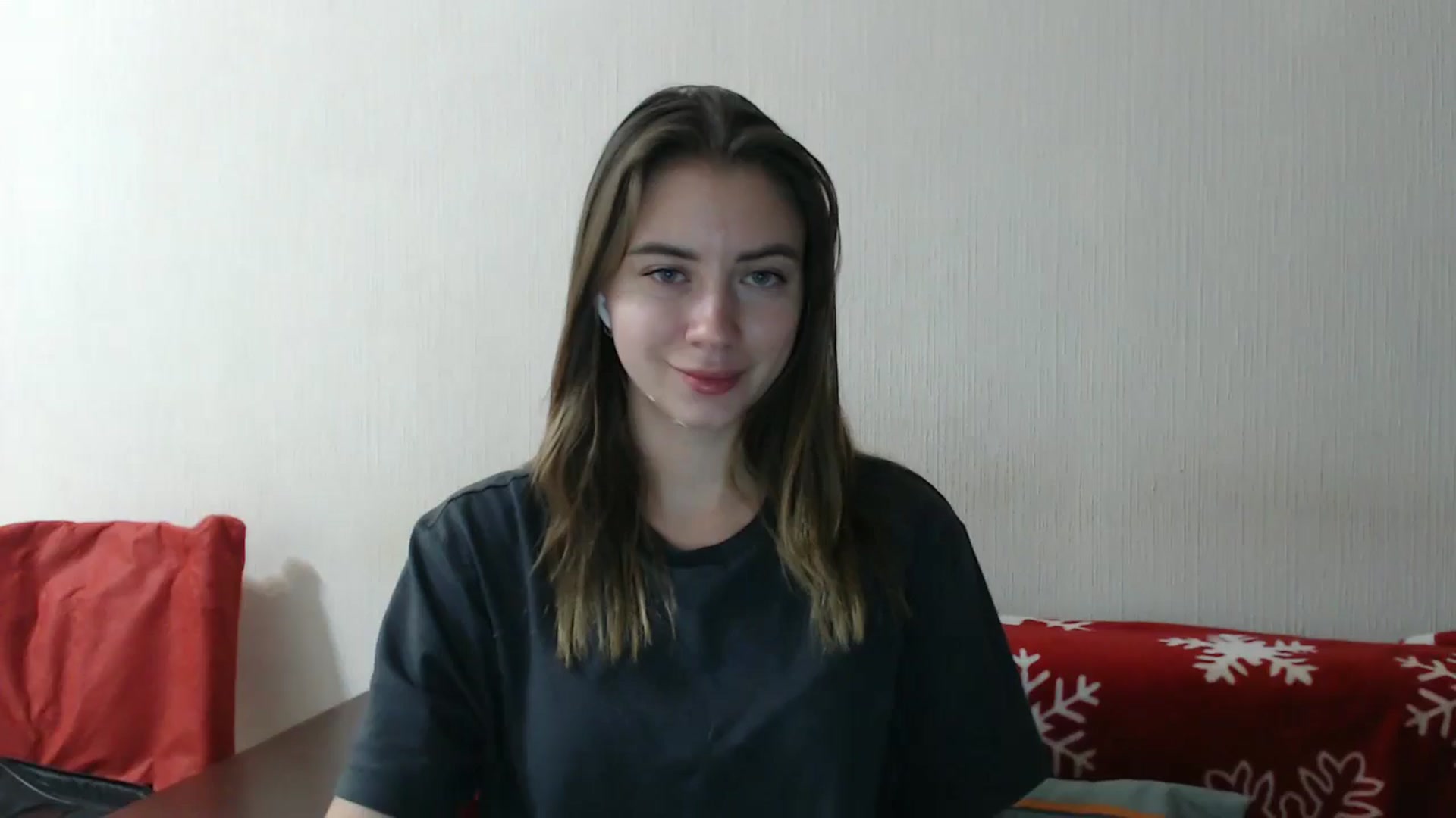 Gallery image thumbnail from Sulfate0's myfreecams stream on, 12/17/2025, 14:44 image 11 of 20