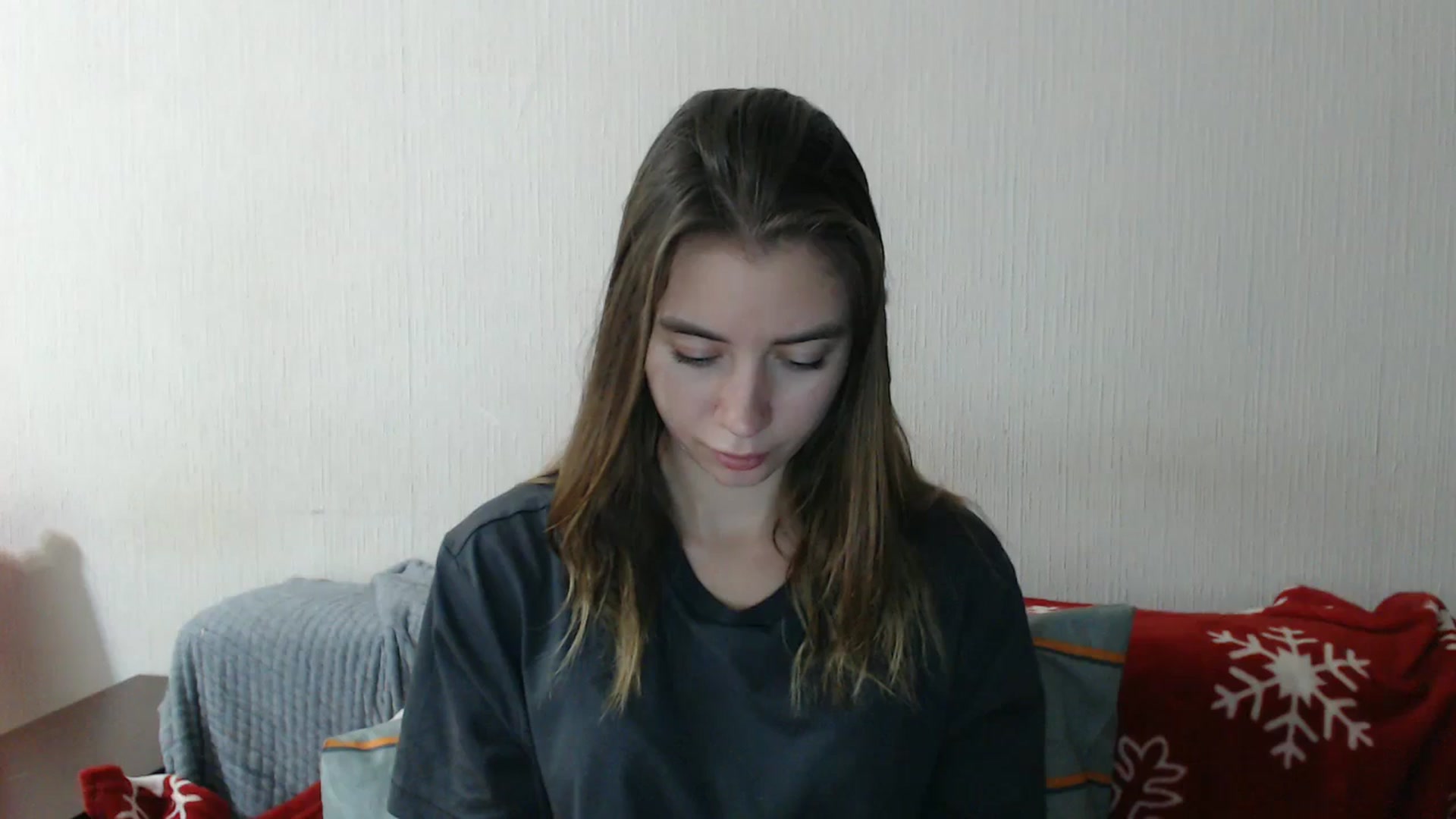 Gallery image thumbnail from Sulfate0's myfreecams stream on, 12/17/2025, 15:09 image 12 of 20