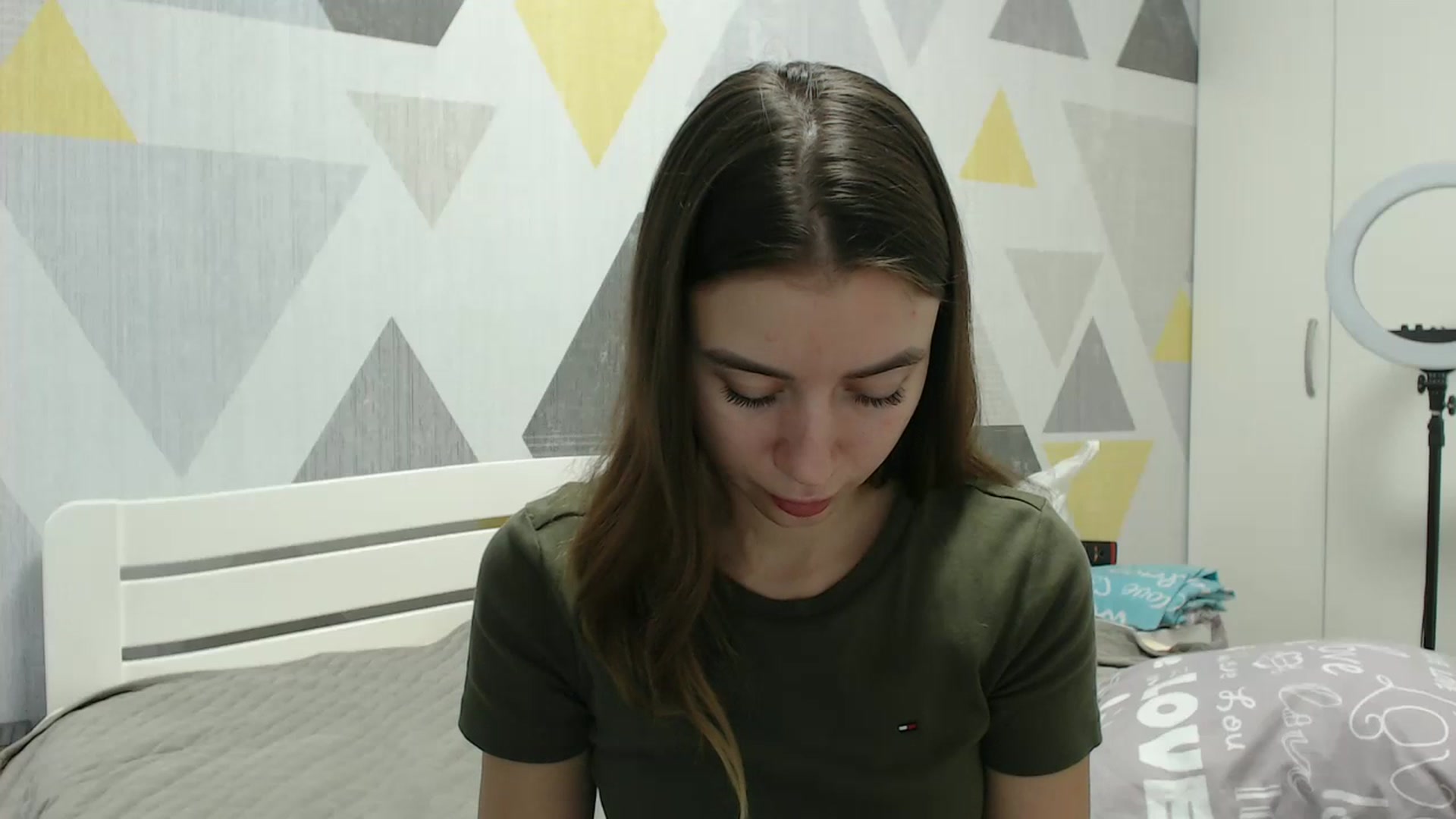 Gallery image thumbnail from Sulfate0's myfreecams stream on, 12/18/2025, 09:42 image 6 of 20