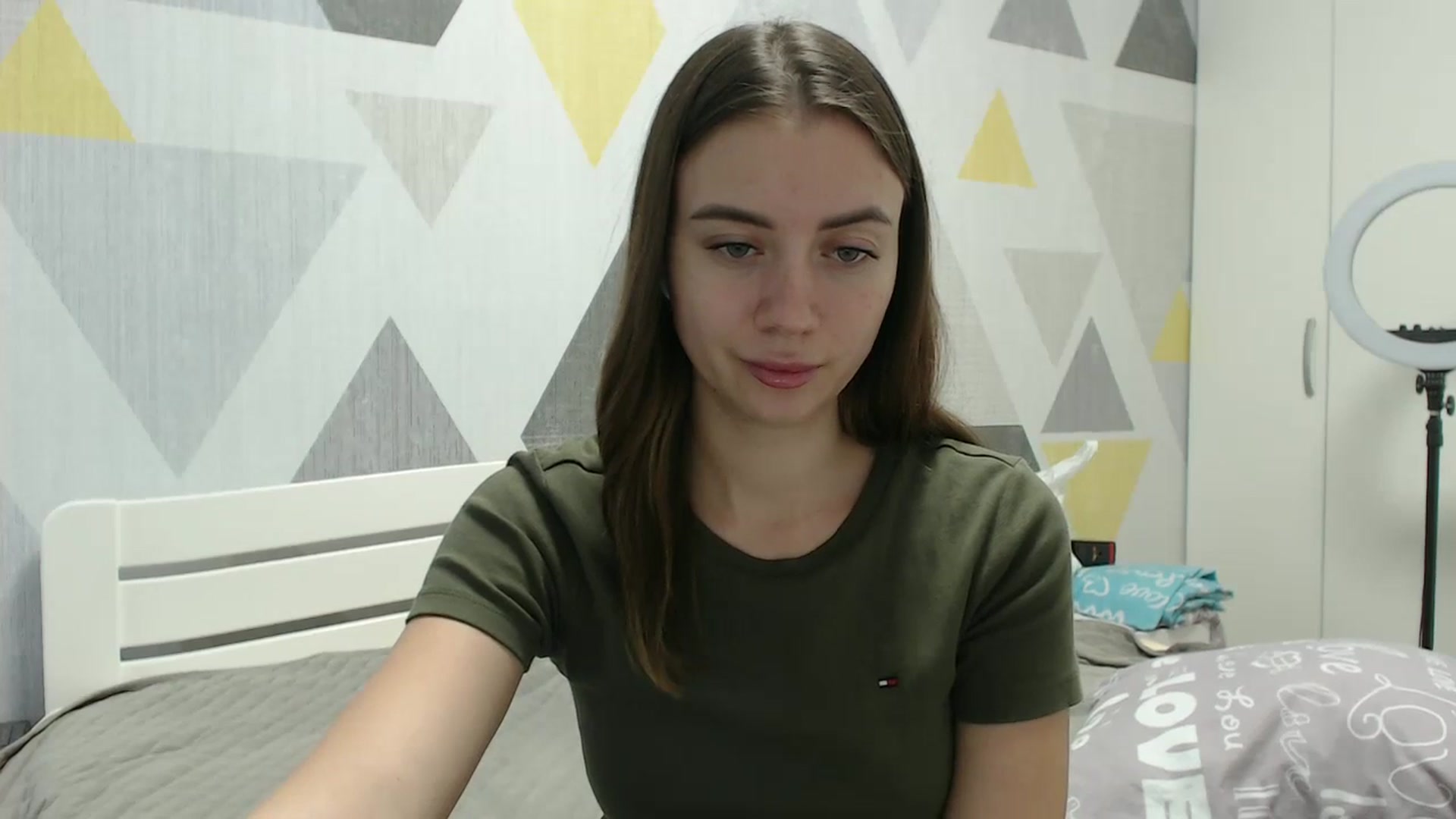 Gallery image thumbnail from Sulfate0's myfreecams stream on, 12/18/2025, 10:05 image 13 of 20